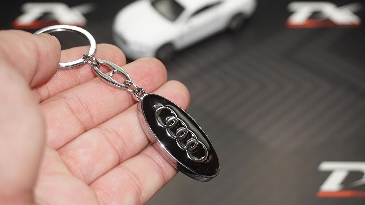 Audi Logo Çift Yön Krom Metal Stil Anahtarlık