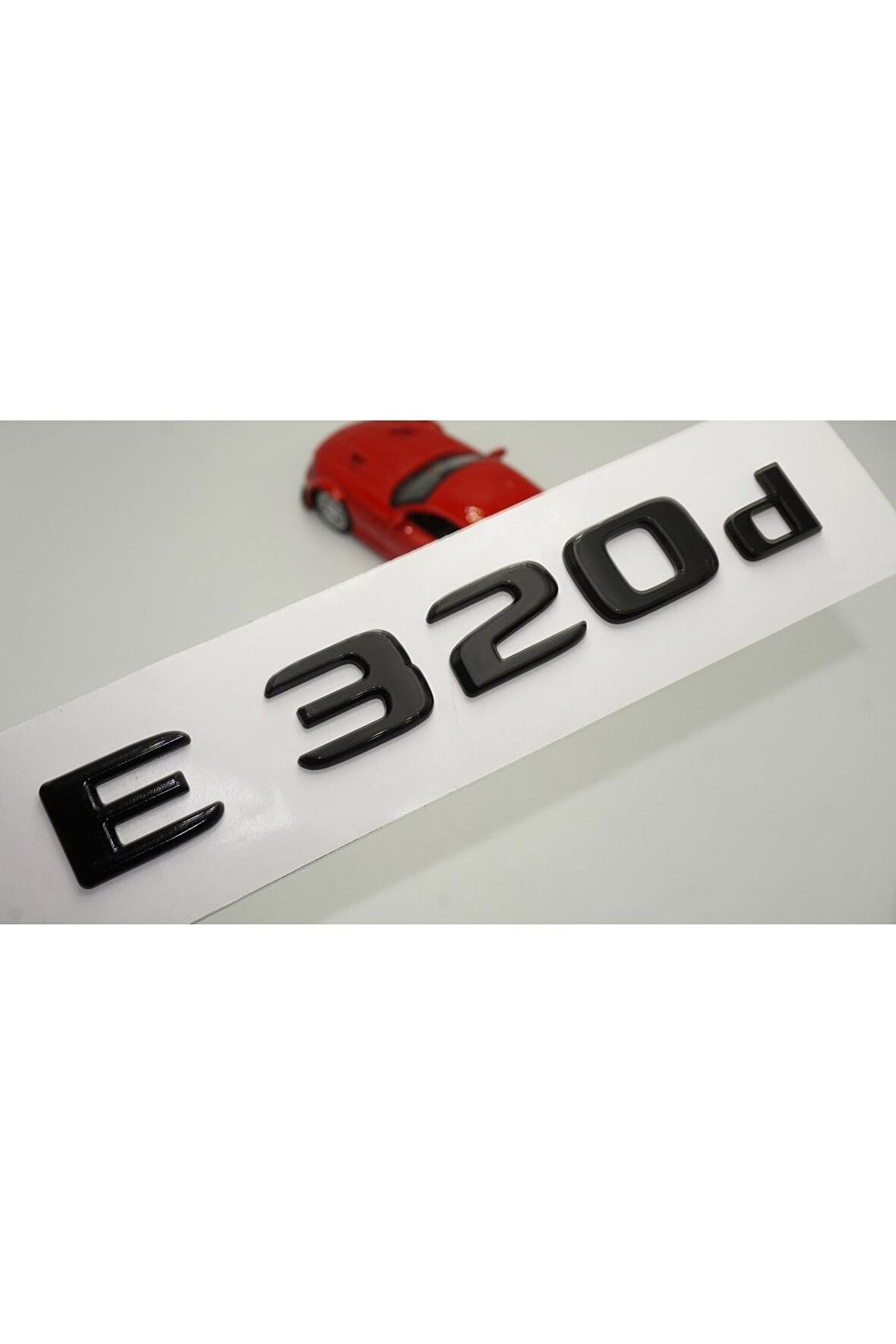 E 320d Bagaj Parlak Siyah Abs 3m 3d Yazı Logo