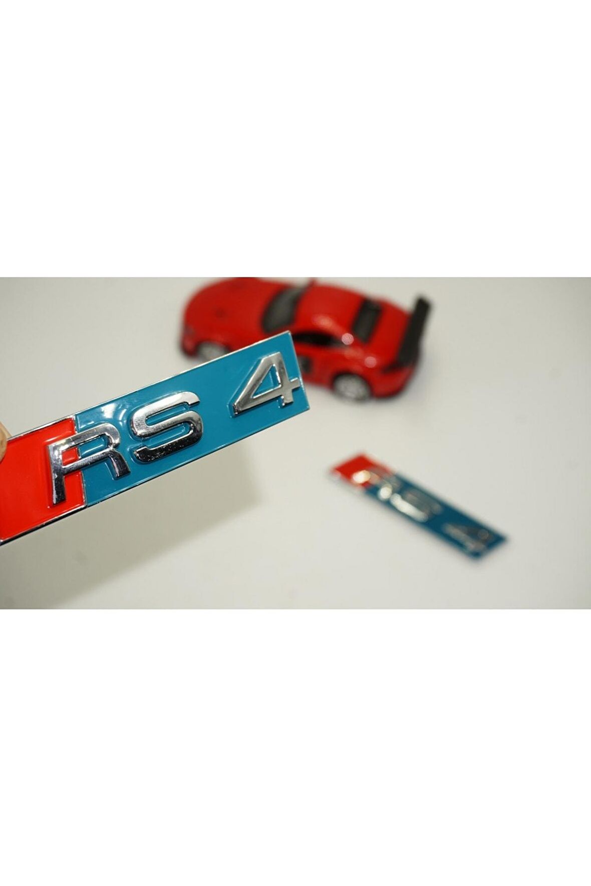 Audi Rs4 Yeni Nesil Turkuaz 3m 3d Ön Panjur Ve Bagaj Logo Seti Orjinal Ürün