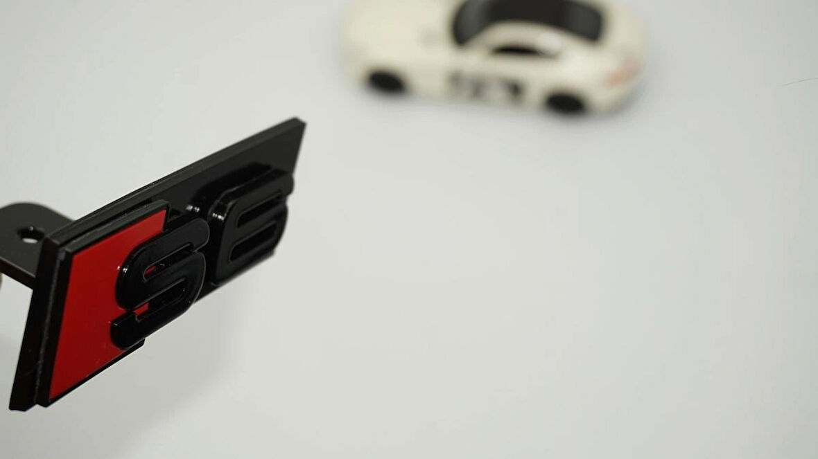 DK Tuning S6 Kırmızı Siyah Ön Panjur Izgara Logo Arma Audi İle Uyumlu