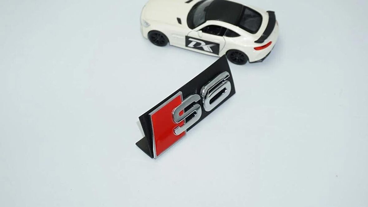 DK Tuning S6 Gümüş Kırmızı 3D Ön Panjur Logo Audi İle Uyumlu