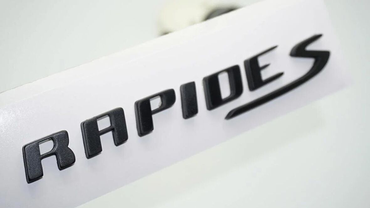 DK Tuning Aston Martin Rapide S Bagaj Siyah Yazı Logo Amblem