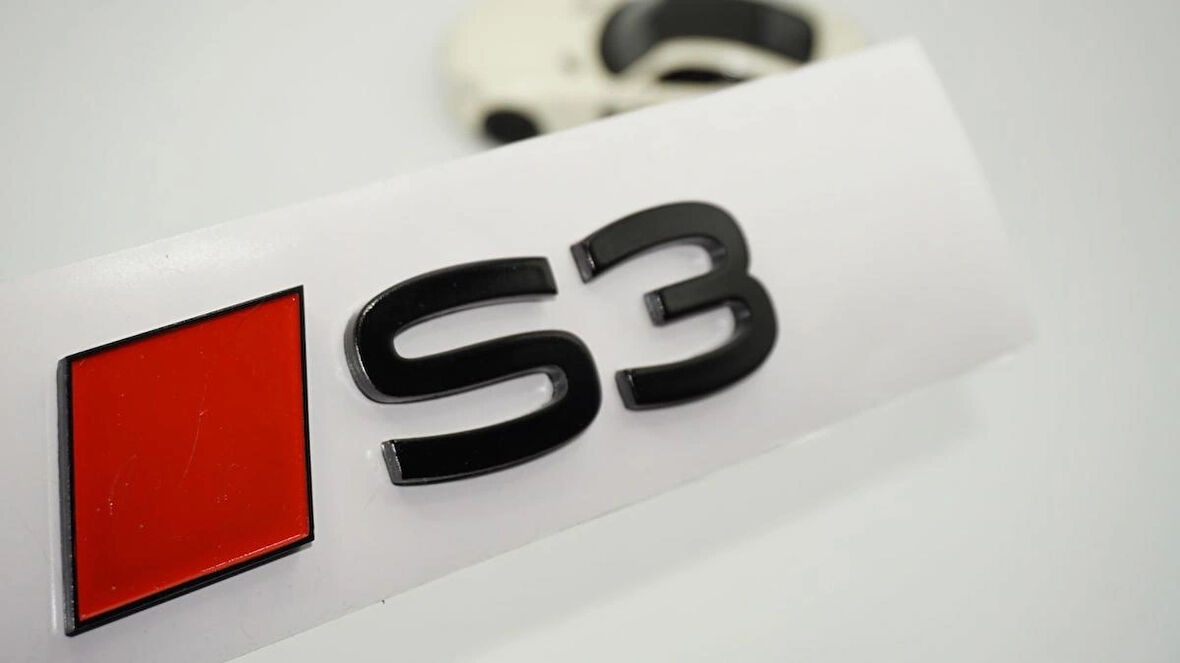DK Tuning S3 2025+ Bagaj Kırmızı Siyah 3M Yazı Logo Audi İle Uyumlu