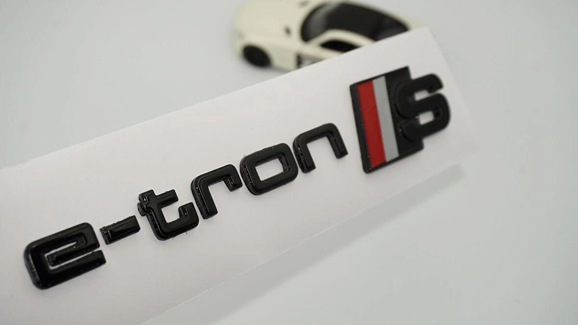 DK Tuning e-tron S Bagaj Siyah Kırmızı Yazı Logo Audi İle Uyumlu