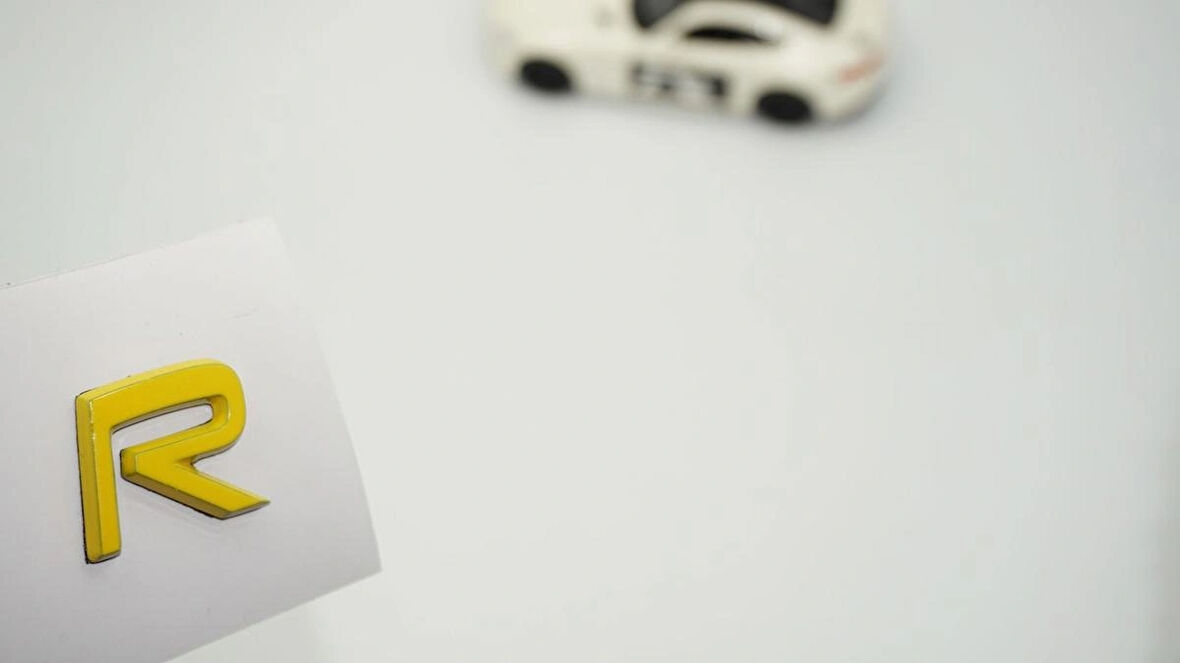 DK Tuning R Rozet Sarı 2.2cm Bagaj Yazı Logo Arma Volvo ile Uyumlu
