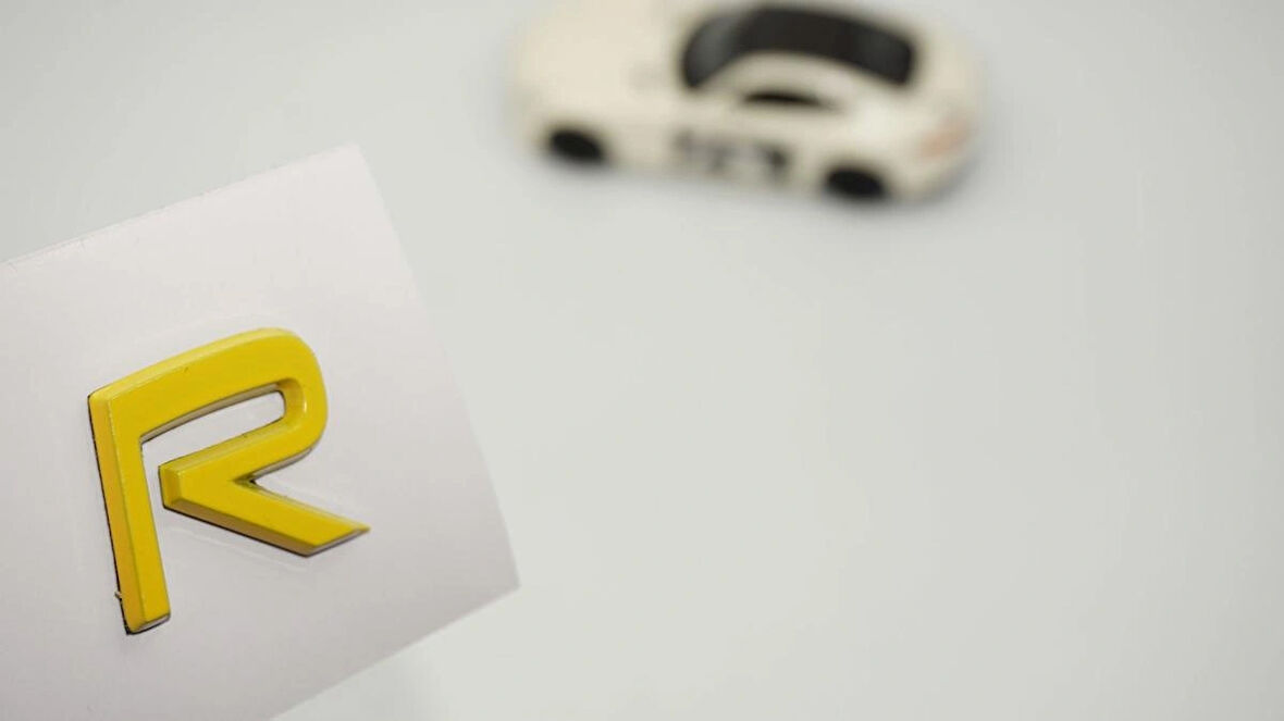DK Tuning R Rozet Sarı 2.5cm Bagaj Yazı Logo Arma Volvo ile Uyumlu