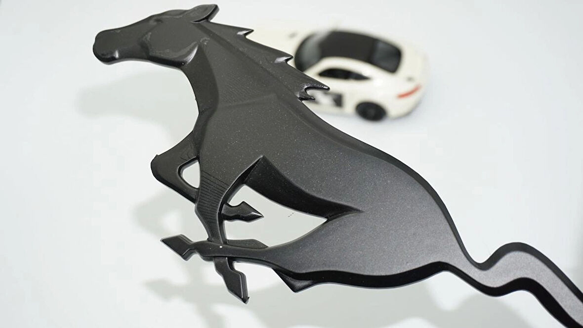 DK Tuning Ford Mustang Shelby GT Koşan At Bagaj Siyah Logo Arma