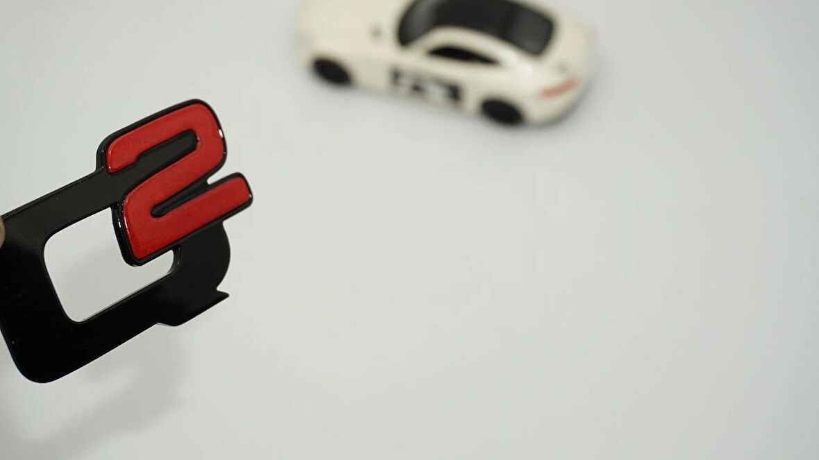 DK Tuning Alfa Romeo Q2 Kırmızı Siyah Bagaj Logo Arma