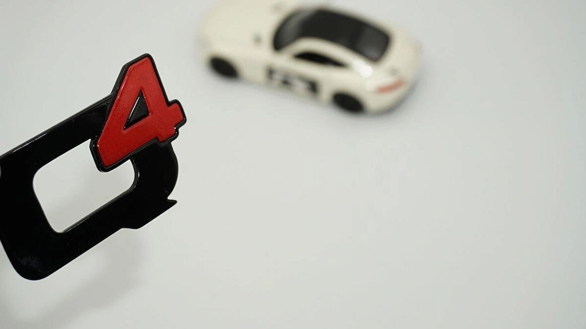 DK Tuning Alfa Romeo Q4 Kırmızı Siyah Bagaj Logo Arma
