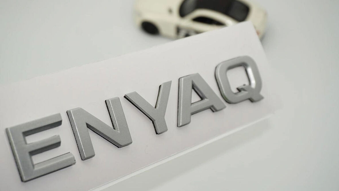 DK Tuning Skoda Enyaq Bagaj Gri Yazı Logo Arma