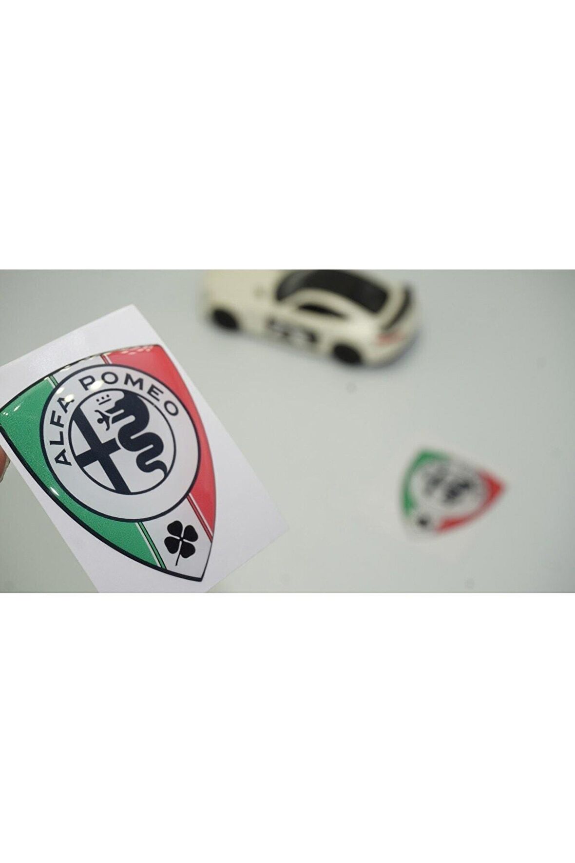 Alfa Romeo Logo Kelebek Cam Damla Desen Logo Arma Seti