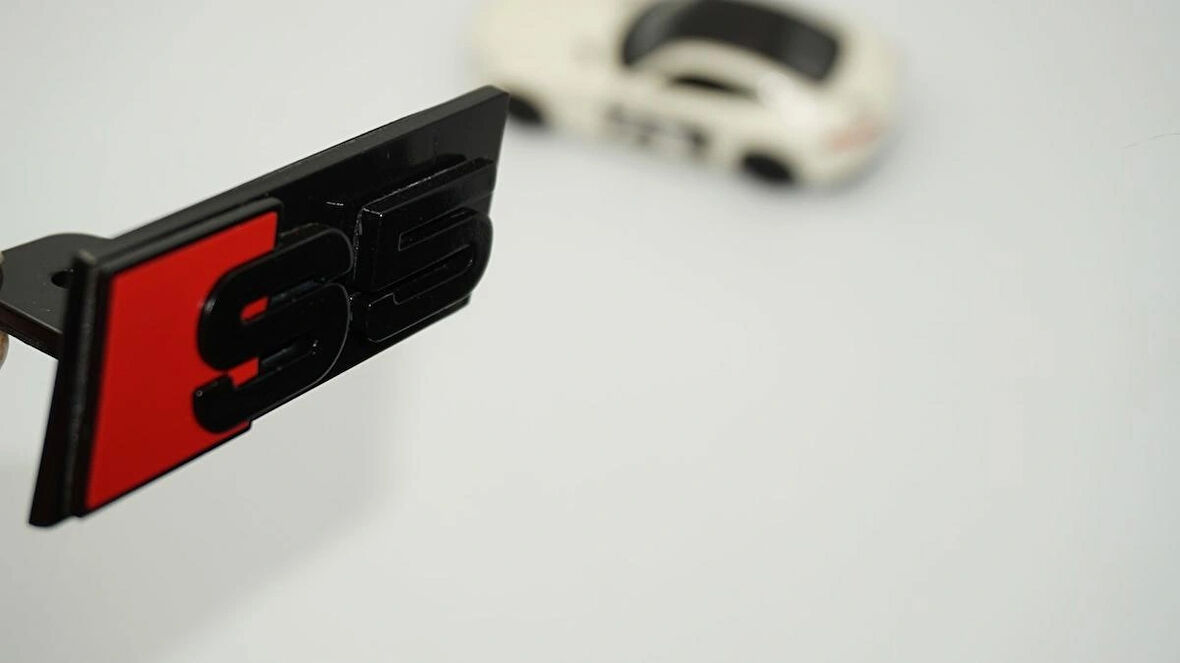 DK Tuning S5 Siyah Kırmızı Ön Panjur Izgara Logo Arma Audi İle Uyumlu