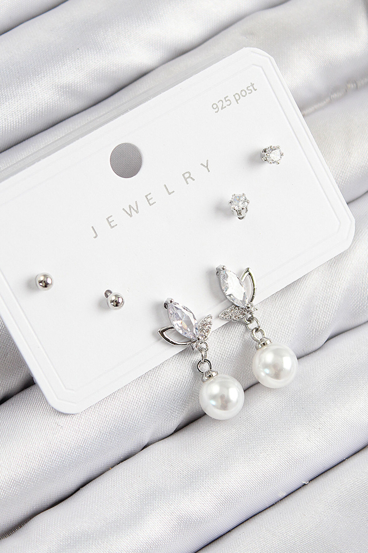 Pirinç Zirkon Taşlı İnci Sallantılı Damla Model Gümüş Renk 925 Ayar Gümüş Çivi Kadın Küpe Set - TJ-BKP11183