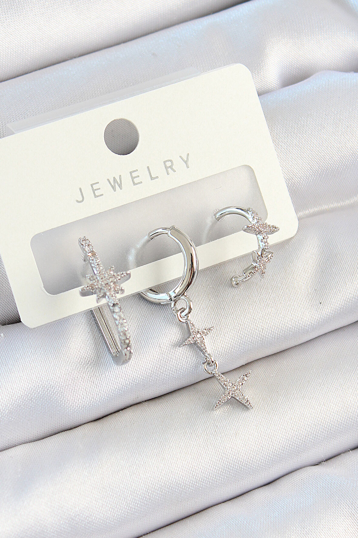 Pirinç Zirkon Taşlı Kelebek Ve Sallantılı Yıldız Model Gümüş Renk 3'lü Çift Kadın Küpe Set - TJ-BKP10811