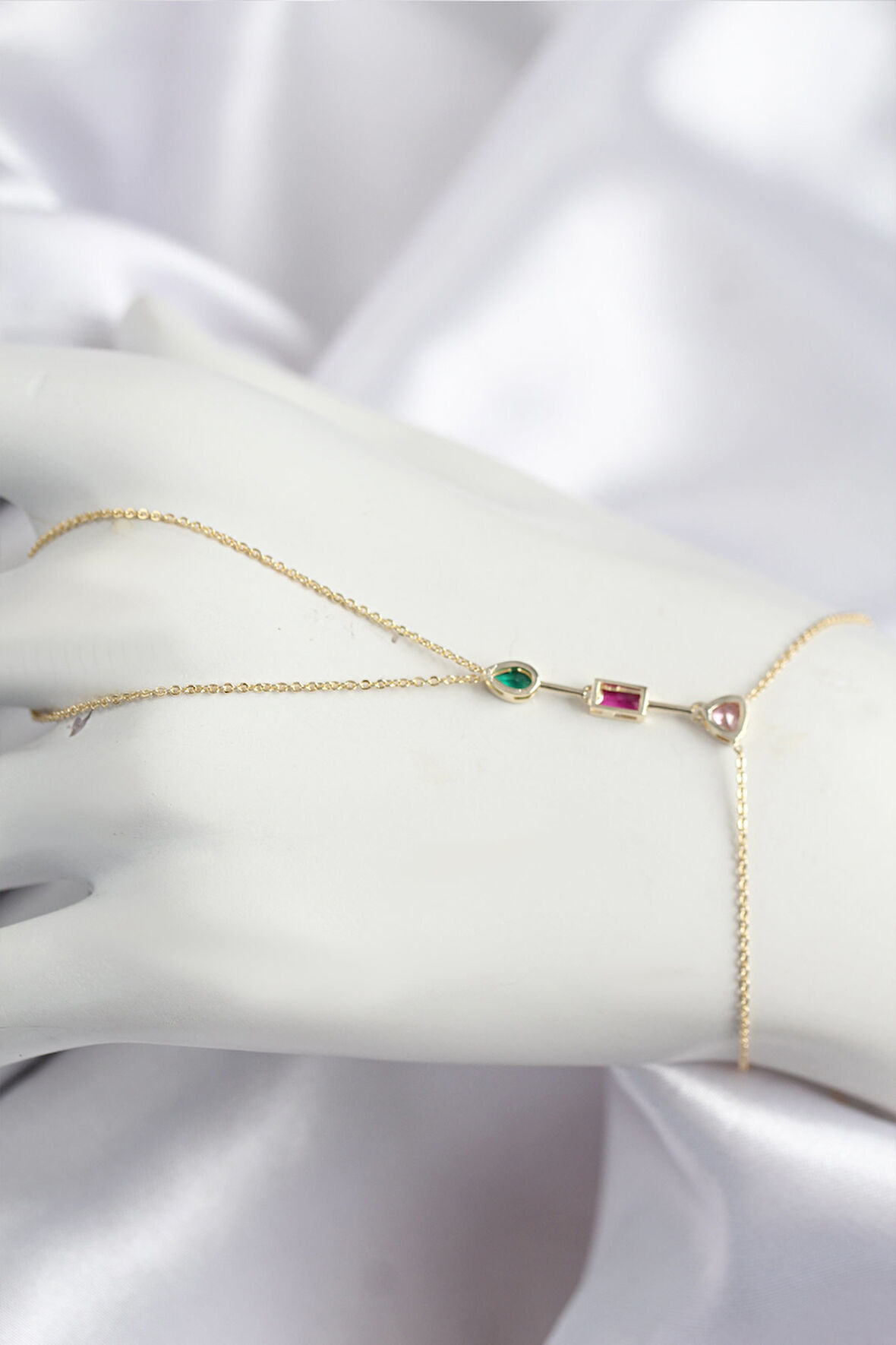 Pirinç Renkli Zirkon Taşlı Model Gold Renk Şahmeran - TJ-SN723