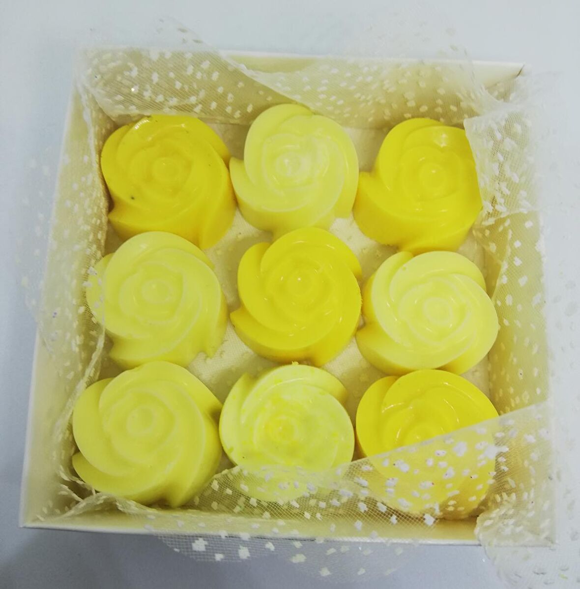 Sabun - Kokulu Süs Sabunu - Gül 9 Adet Sarı Gül-3cm*2cm