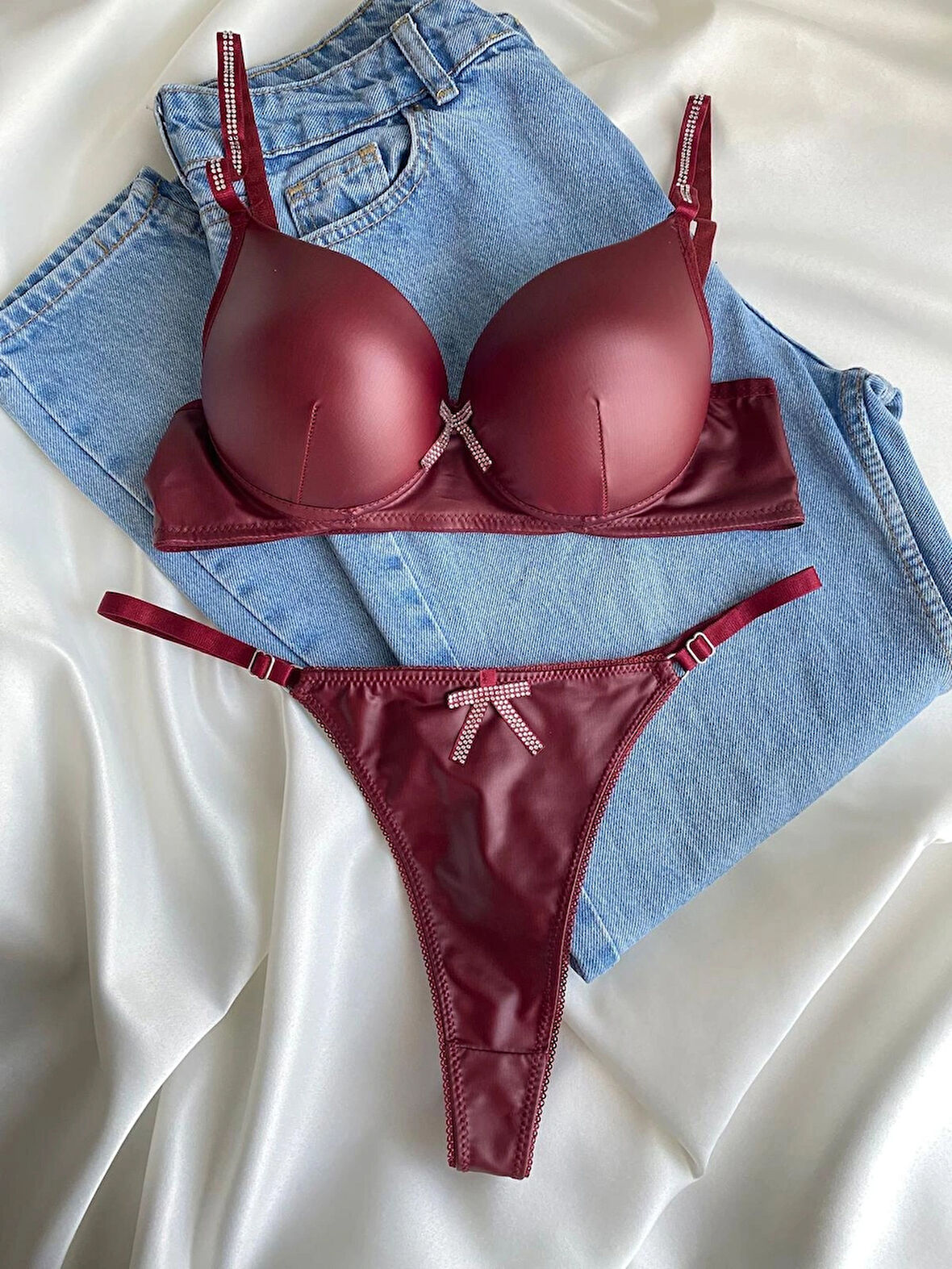 Kadın Bordo Deri Taşlı Fiyonklu Balenli Destekli Dolgulu Push Up Sütyen Takımı Iç Çamaşırı Takımı