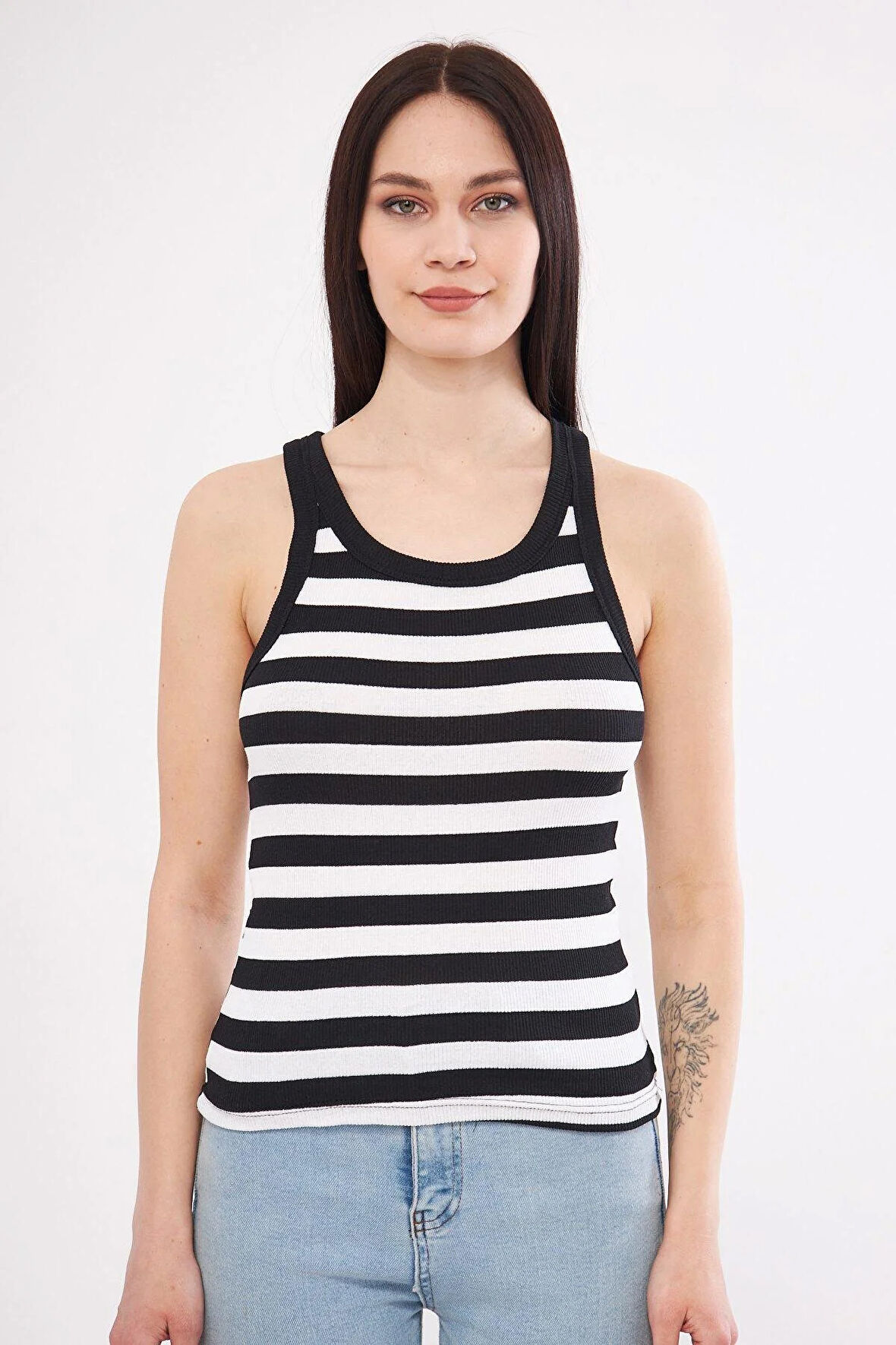 Siyah-Beyaz Kadın Fitilli Kaşkorse Halter yaka Atlet