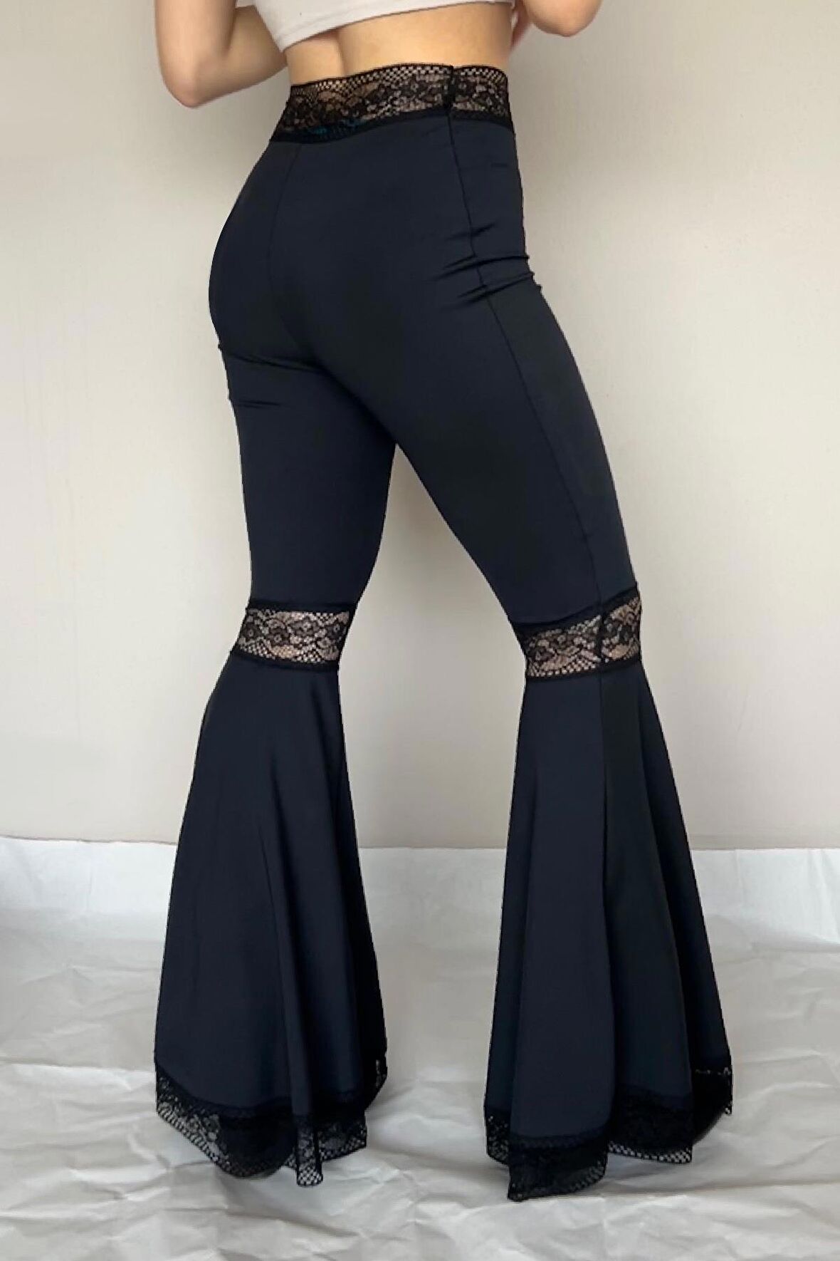 Dantel detaylı ispanyol paça pantalon