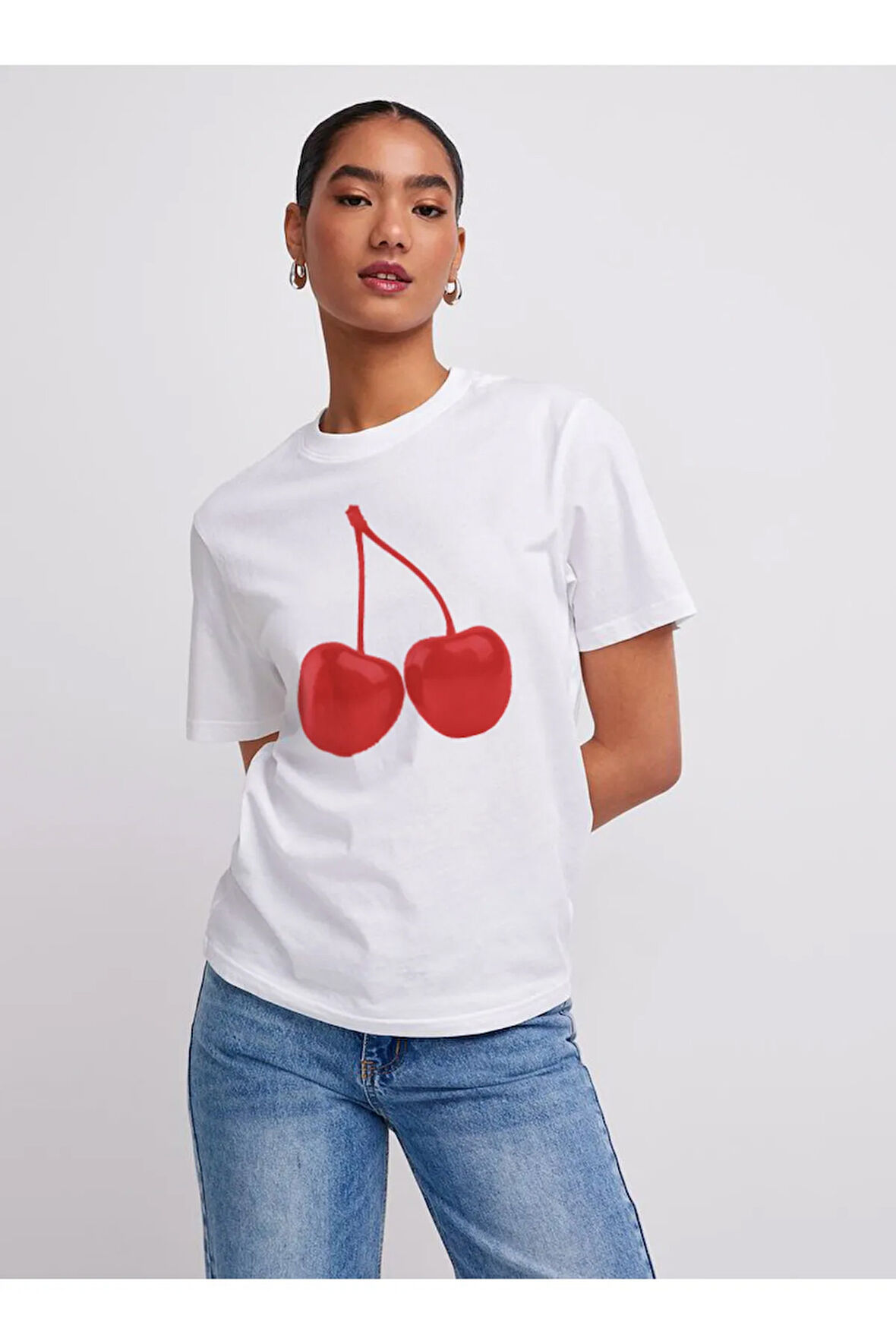 Kiraz Baskılı Bisiklet Yaka Basic Trend Kadın T-shirt