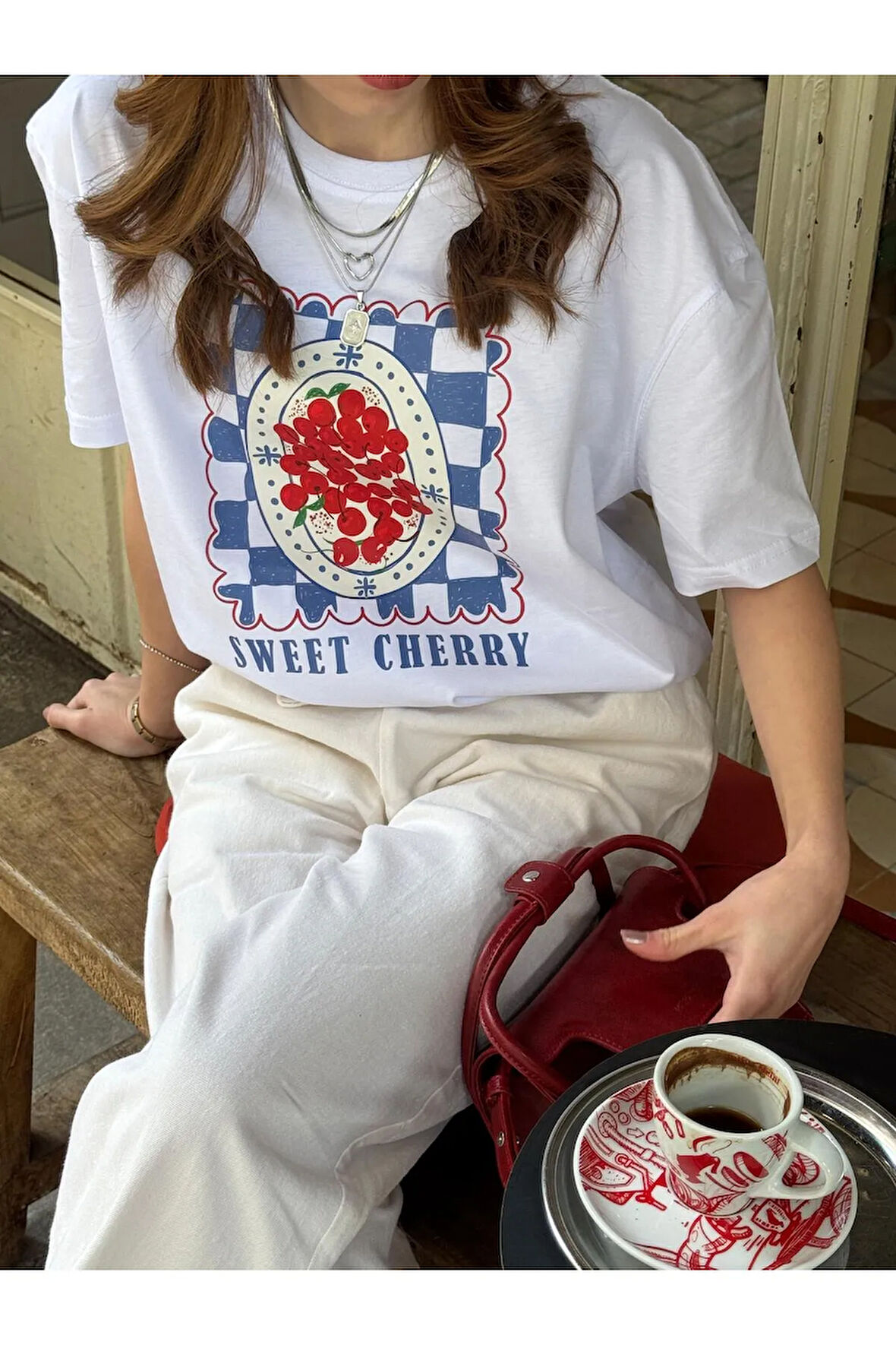 Sweet Cherry Baskılı Bisiklet Yaka Basic Trend Kadın T-shirt