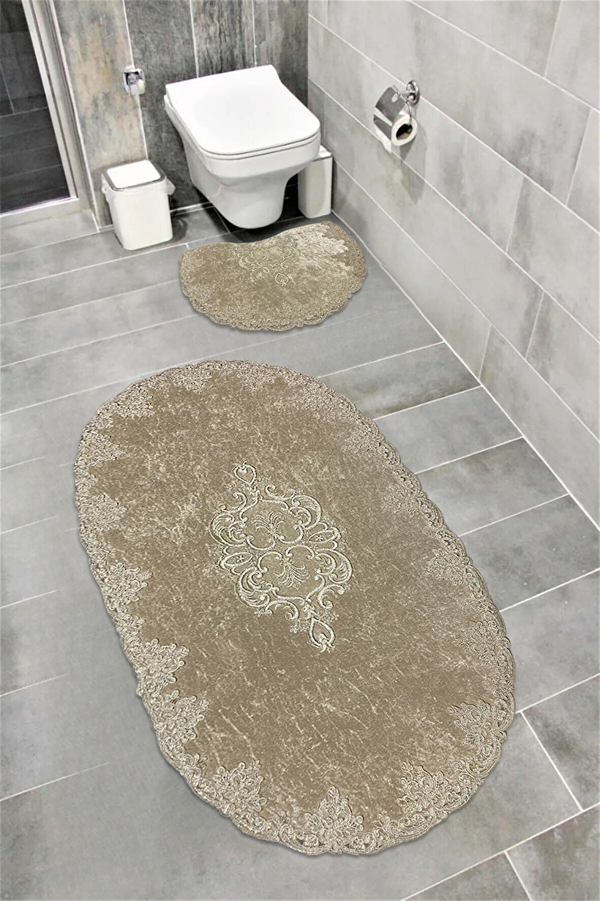 Milas Kaymaz Taban, Kadife Dantel Detaylı 2'li Süper Lüks Oval Banyo Paspası Seti Ekru