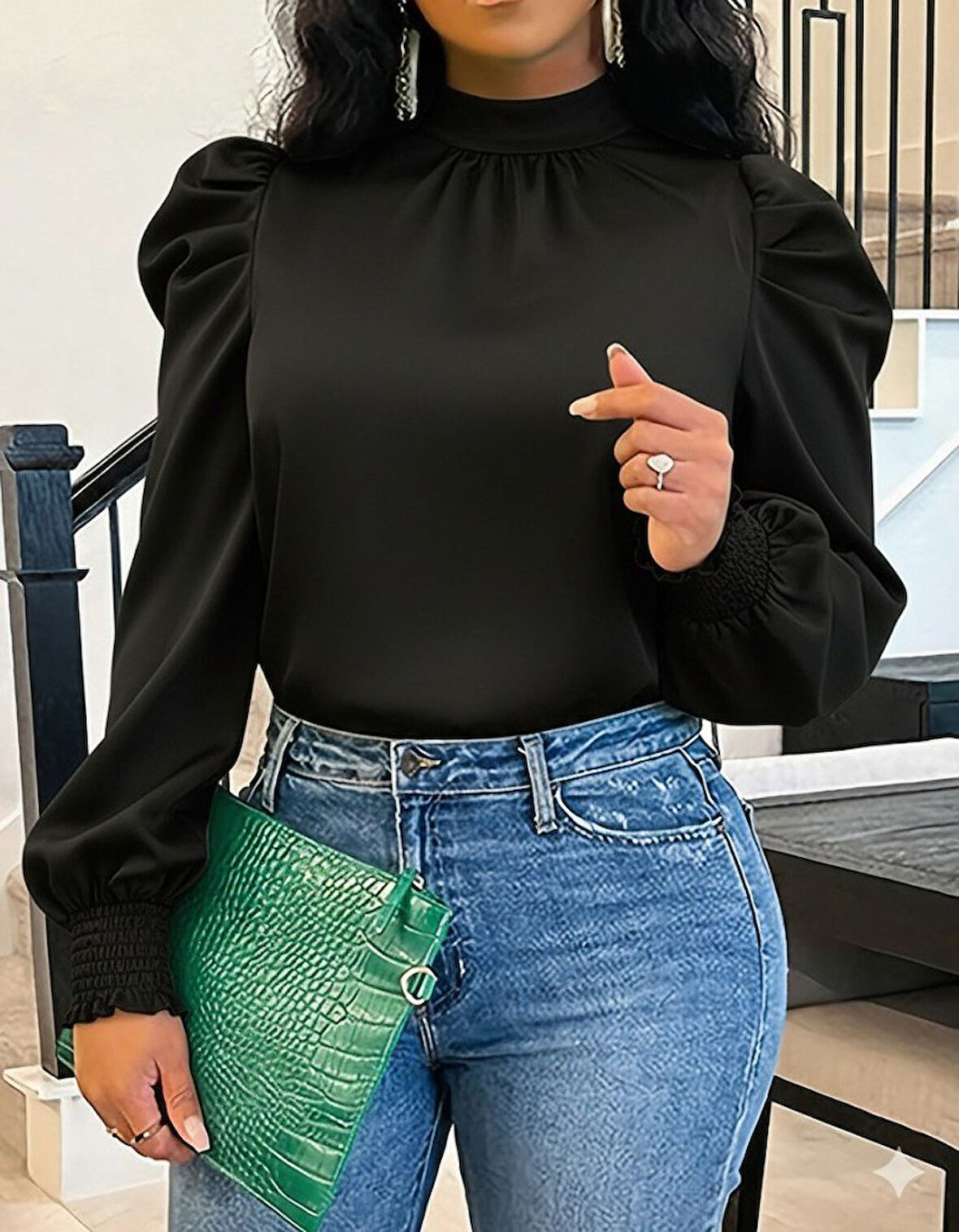 Kadın Uzun Kollu Balıkçı Yaka Arkadan Bağlamalı Omuzlardan Balon Ithal Krep Bluz