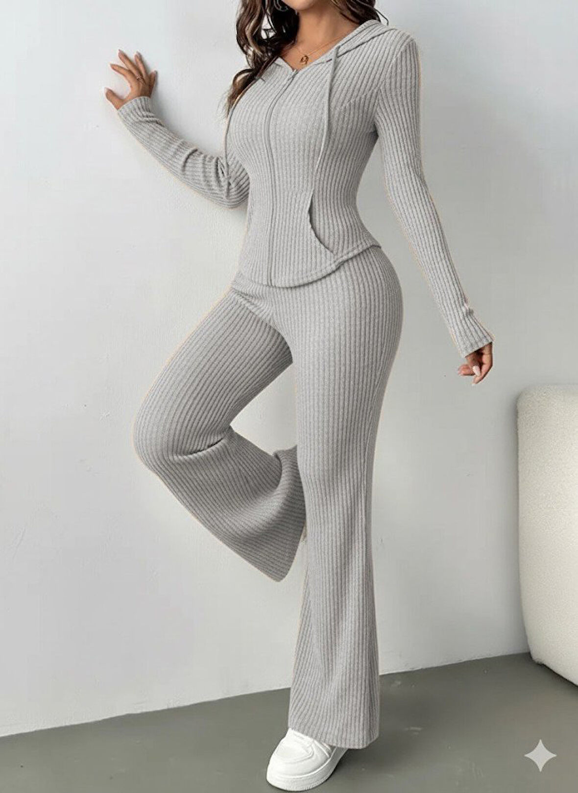 Kadın Uzun Kollu Kapşonlu önden Fermuarlı Kaşkorse Bluz Ve Pantolon Ikili Takım