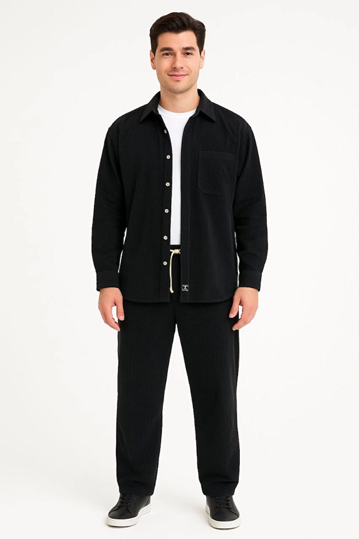 Erkek Kadife Oversize Takım - Gömlek Ve Pantolon İkili Set Füme Corduroy Şıklığı, Rahat Ve Zarif Duruş Yumuşak Dokulu Kadife Kumaş, Düğmeli Gömlek Üst Ve Lastikli Pantolon Alt Parça Ile Gün Boyu Konfor- Siyah