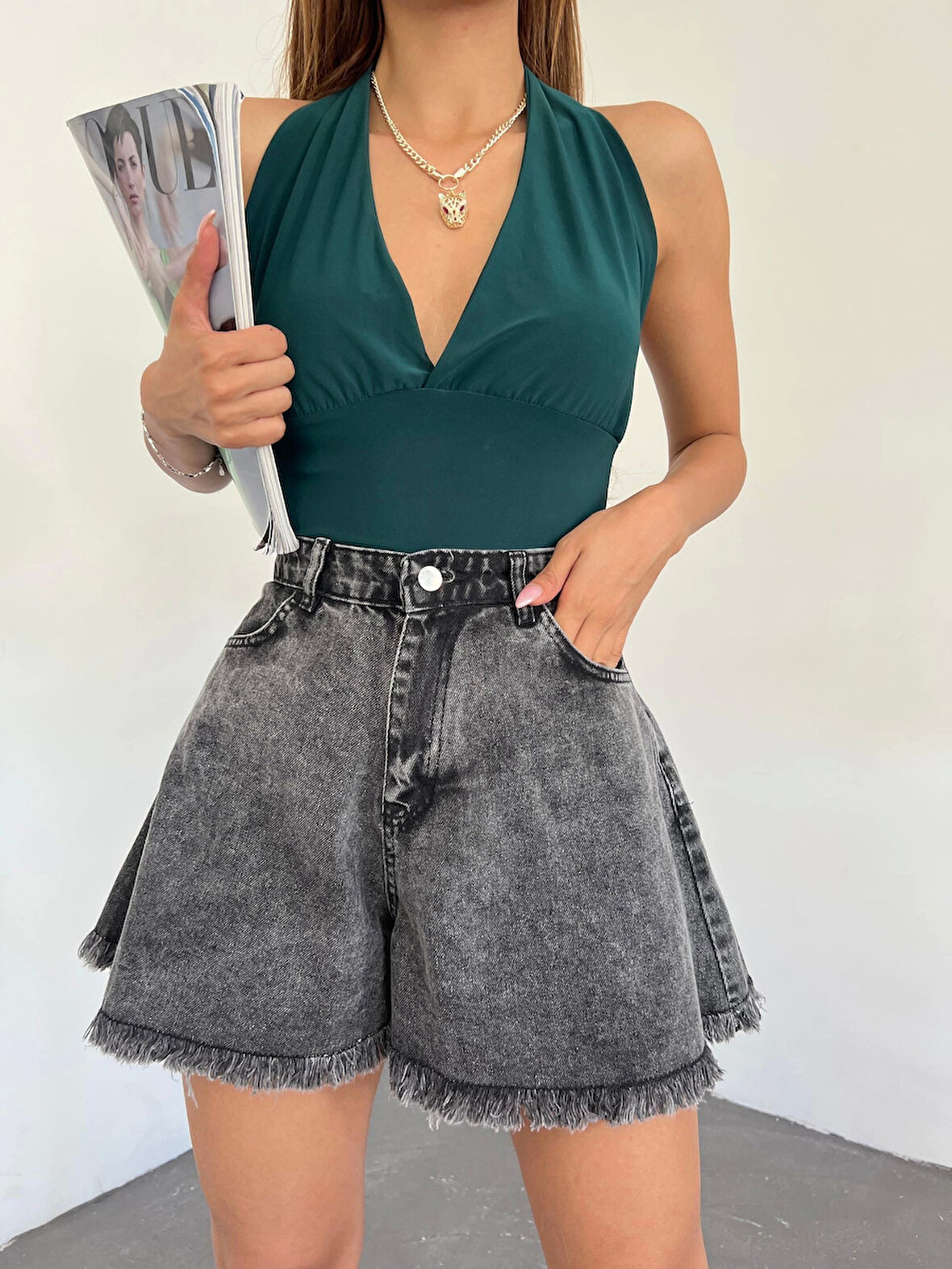 Geniş Paça Püsküllü Denim Şort