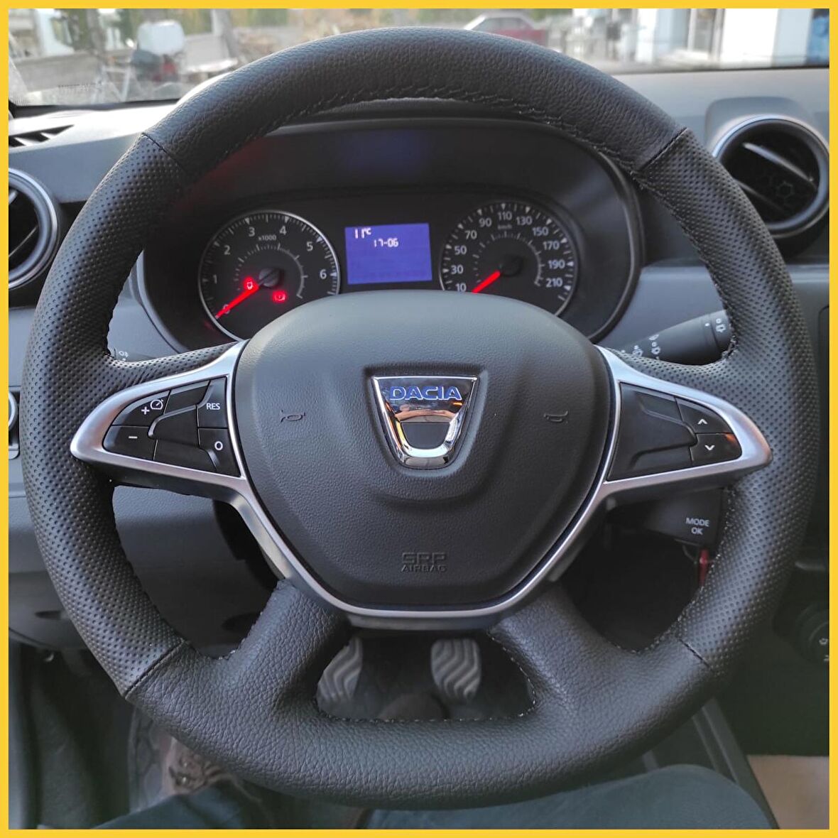 Dacia Duster 2018 2021 Araca Özel Direksiyon Kılıfı