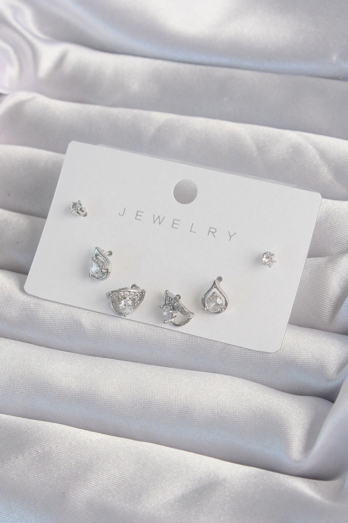 Dodes Dodes Pirinç Gümüş Renk Zirkon Taşlı Damla Model Küpe Seti TG27BKP9320