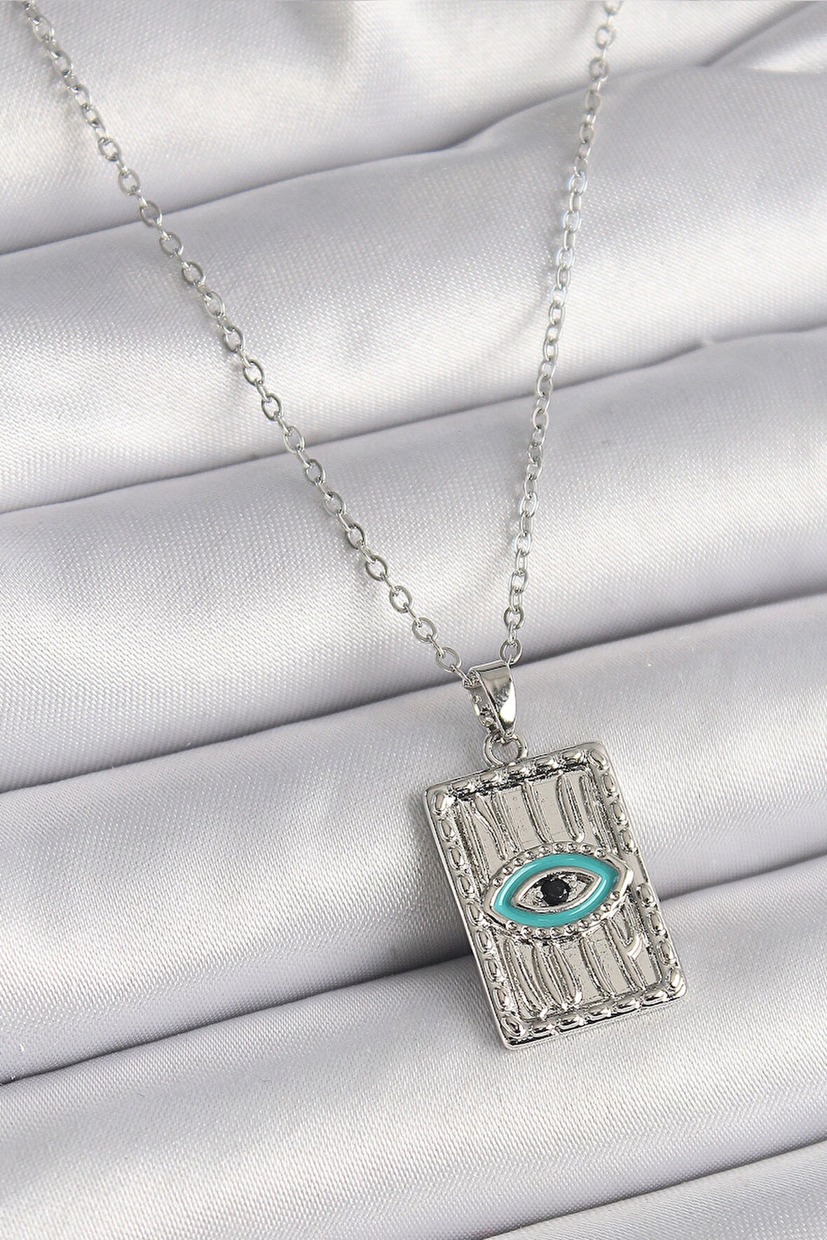 Dodes 316L Çelik Gümüş Renk Zirkon Taşlı Göz İşleme Detaylı Plaka Model Kadın Kolye TG27BKO9616