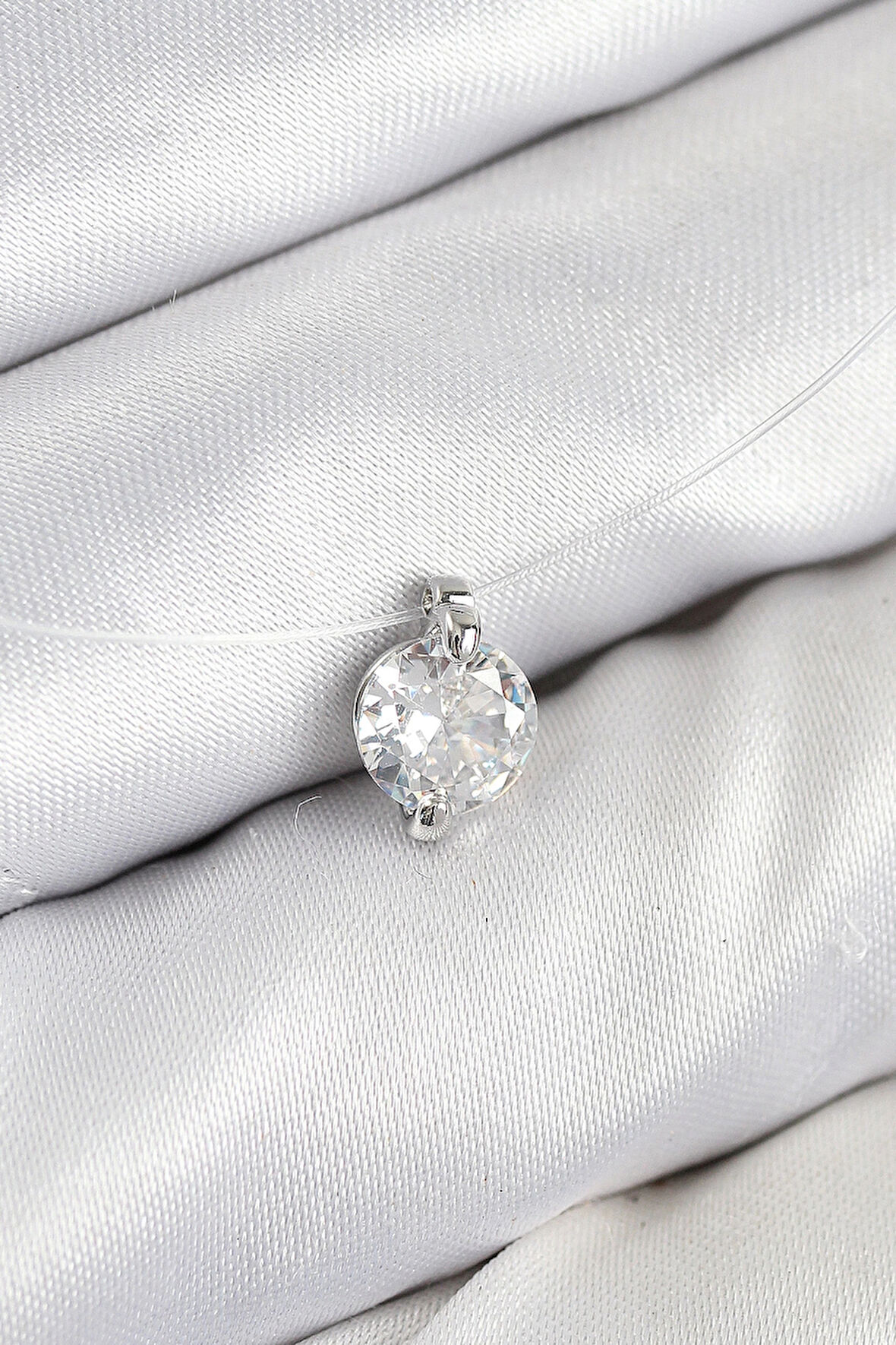 Dodes Misineli Zirkon Taşlı Model Gümüş Renk Hayalet Kolye TG27BKO10505