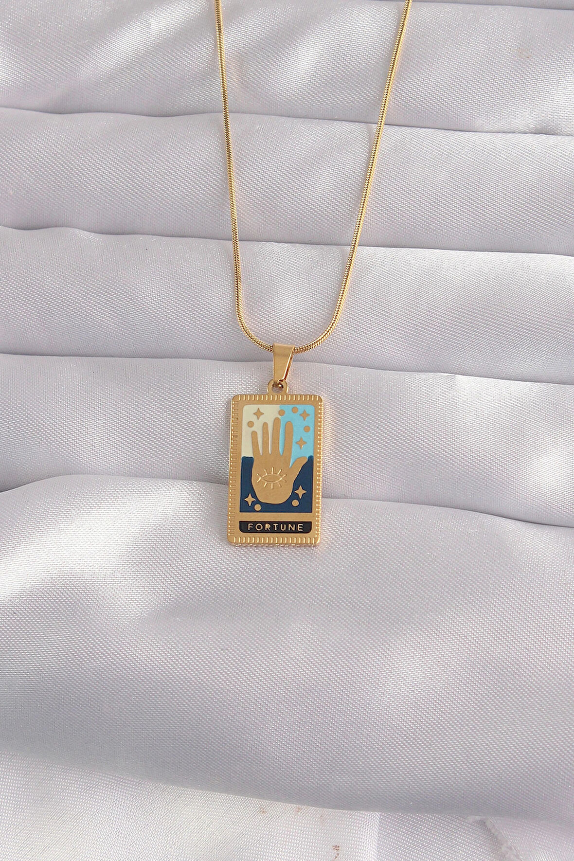 Dodes Dodes 316L Çelik Gold Renk Karışık Mineli El Figür Tarot Kolye TG27BKO9035