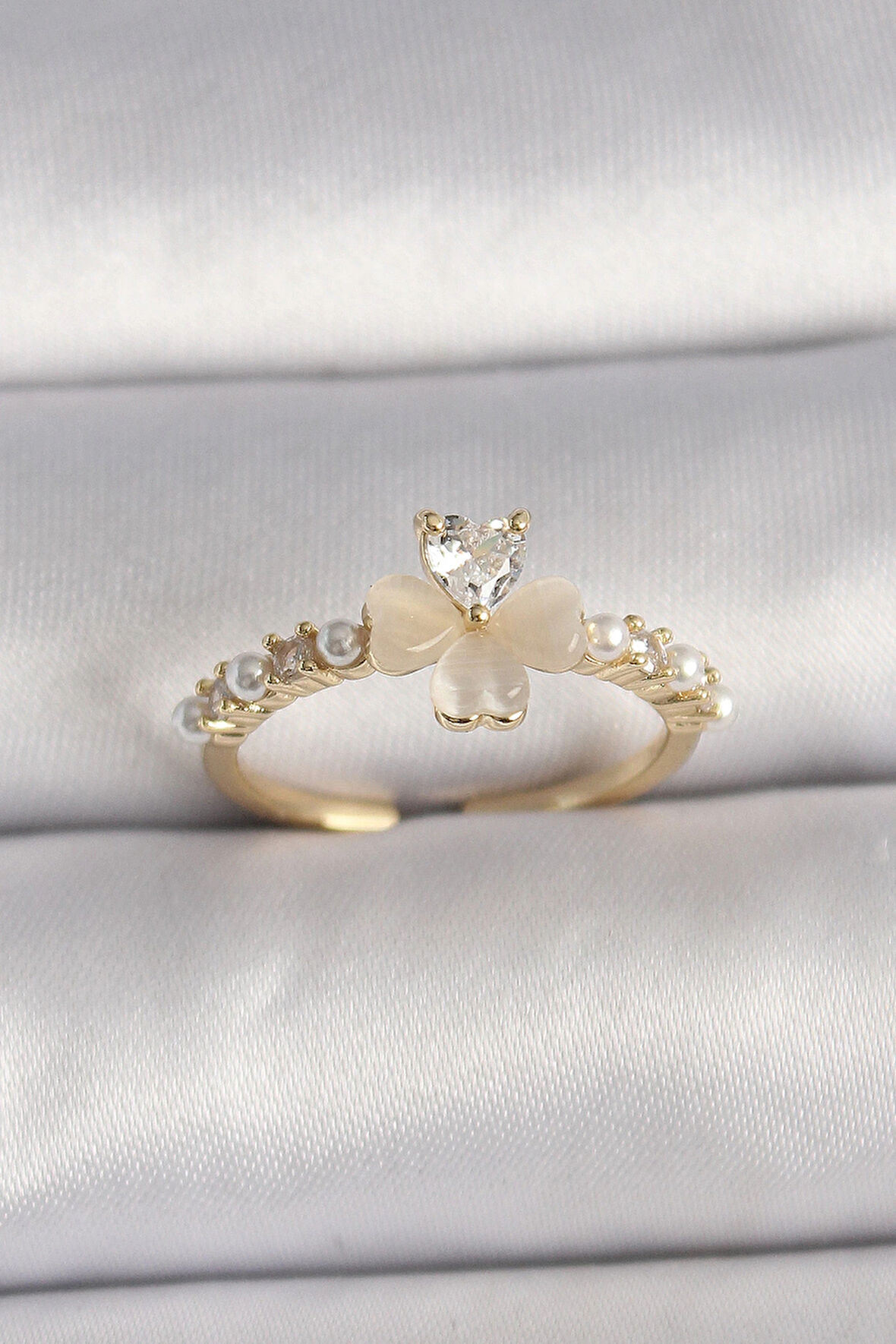 Dodes Pirinç Gümüş Renk Zirkon Taşlı Beyaz Mineli Yonca Model İnci Detay Ayarlanabilir Yüzük TG27BYK3551