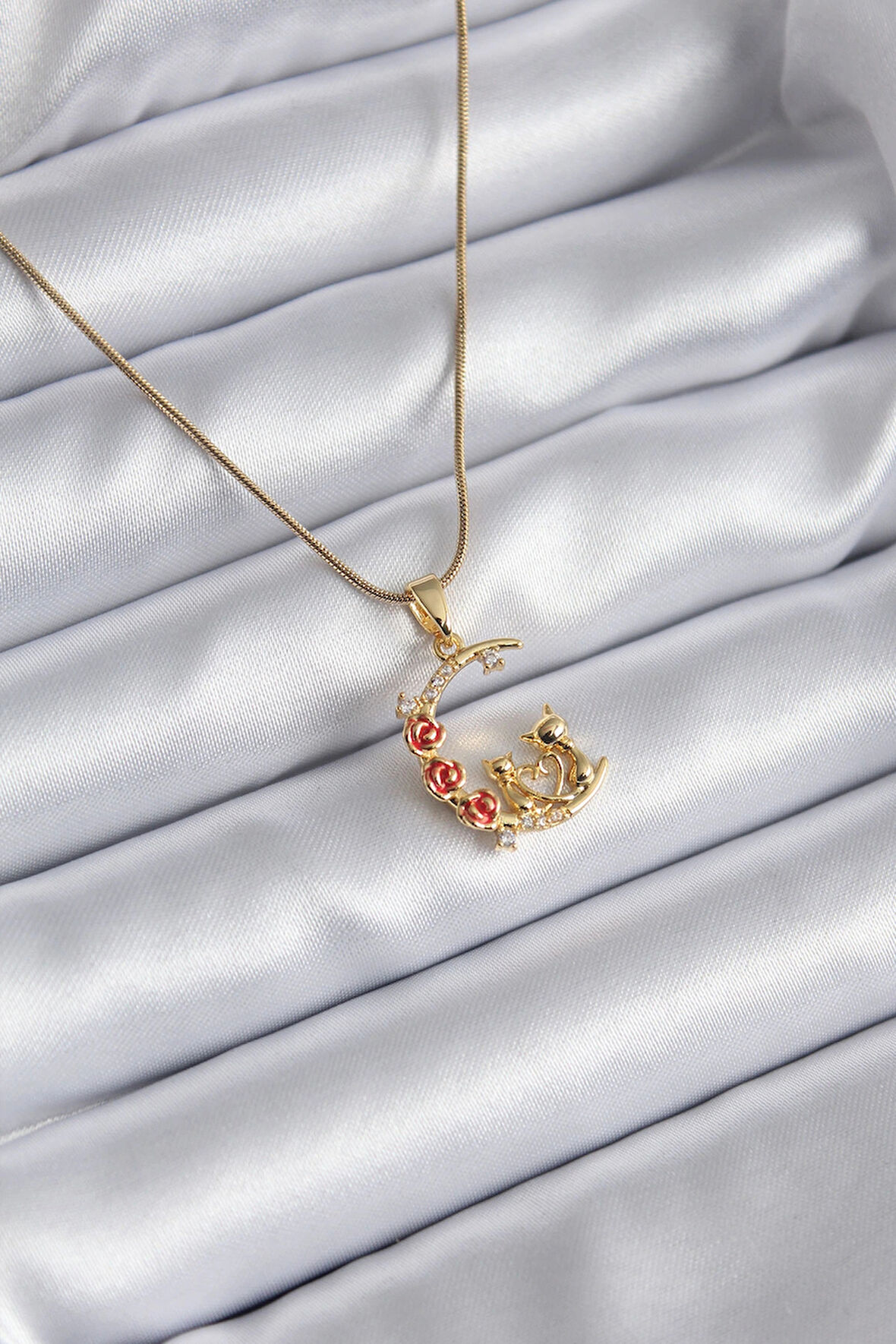 Dodes Dodes 316L Çelik Gold Renk Hilal Kedi Model Zirkon Taşlı Detay Kadın Kolye TG27BKO8140