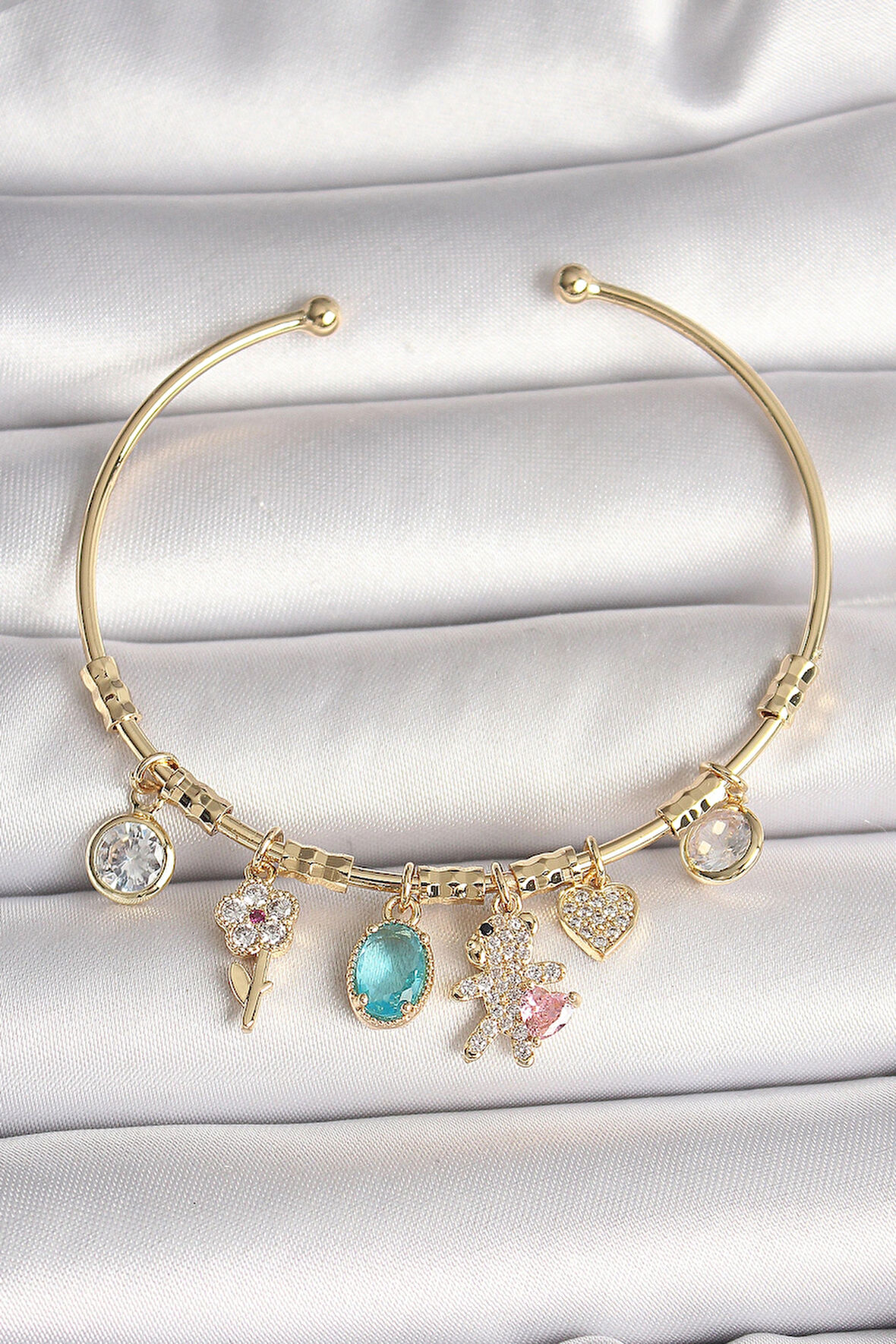 Dodes Dodes Pirinç Gold Renk Sallantı Zirkon Taşlı AYıcık Figür Kalp Detay Charm Kadın Bileklik TG27BB6894