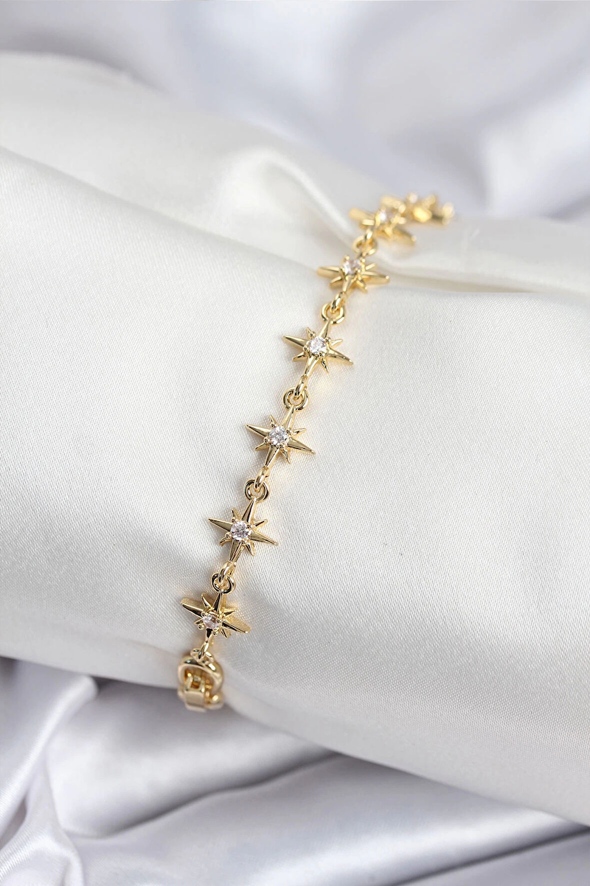 Dodes Pirinç VIP Seri Gold Renk Sıralı Kutup Yıldızı Kadın Bileklik TG27BB7927