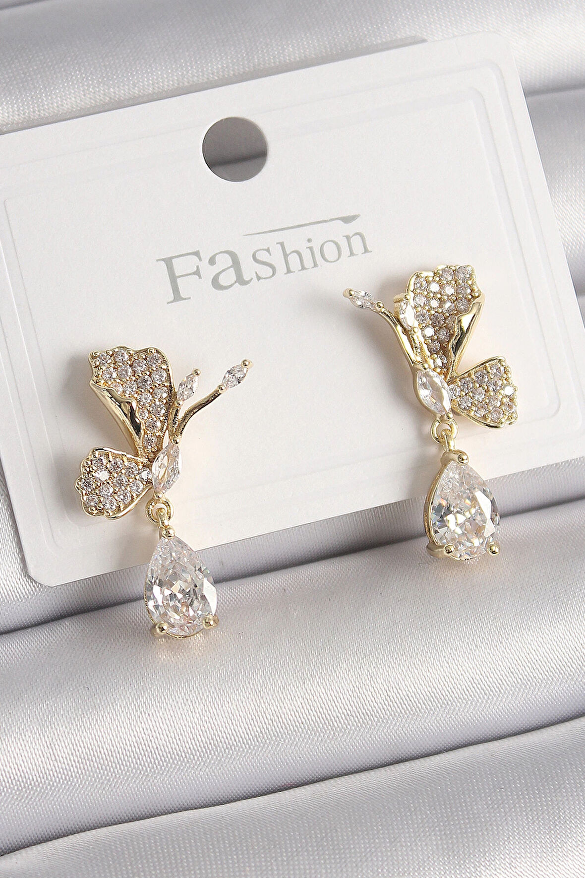 Dodes Pirinç Gold Renk Zirkon Taşlı Turna Kuşu Model Sallantı Detay Kadın Küpe TG27BKP9919