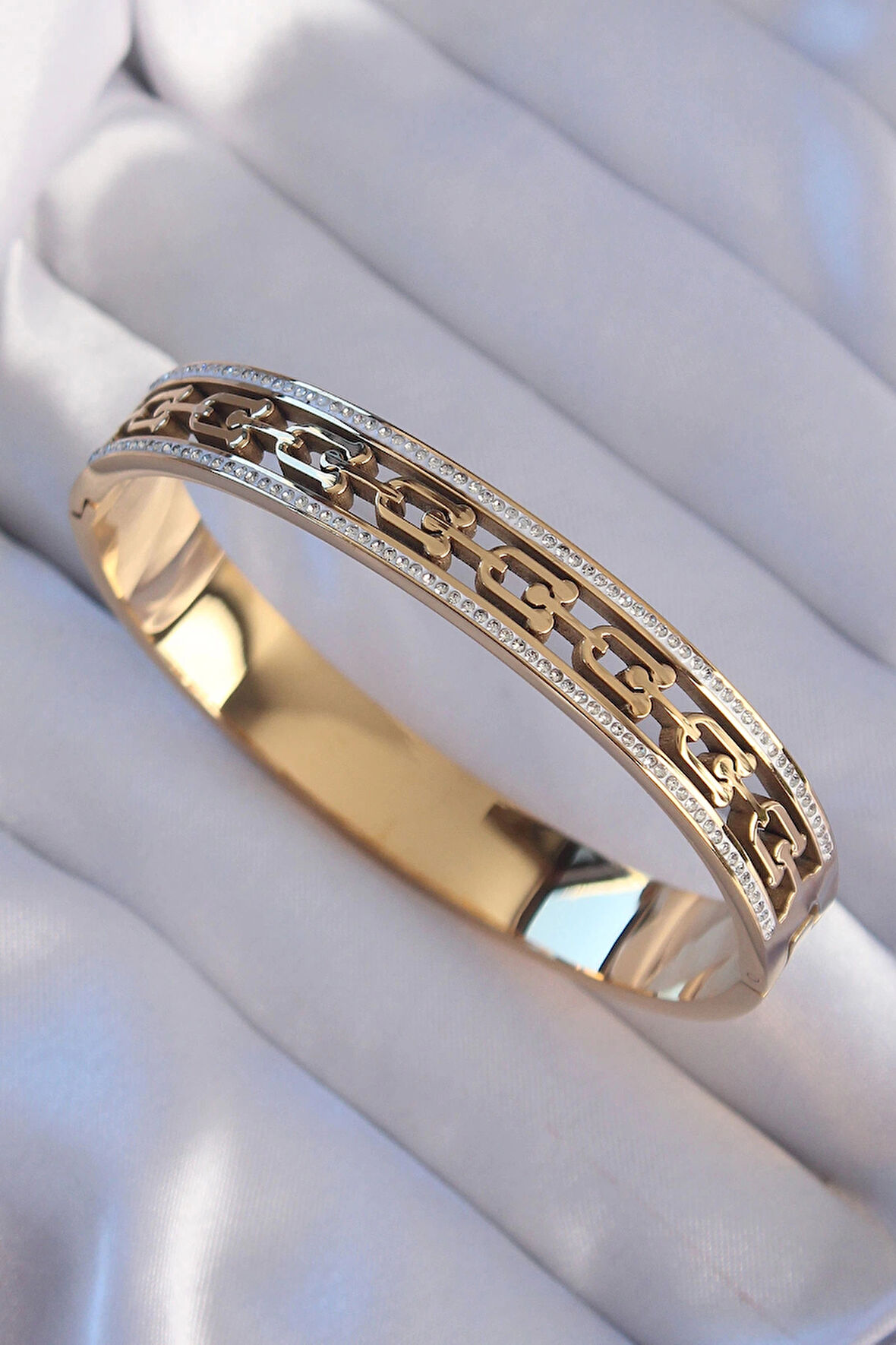 Dodes 316L Çelik Gold Renk Zirkon Taşlı Model Kelepçe TG27BB6188