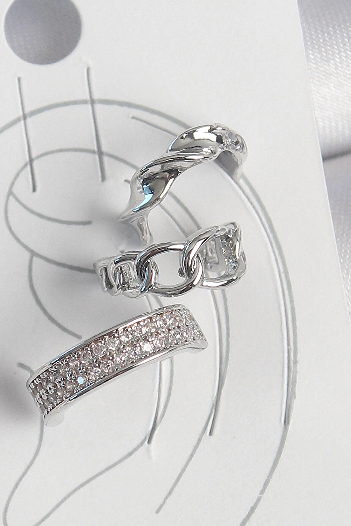 Dodes Pirinç Gümüş Renk Zirkon Taşlı 3'Lü Zincir Sarmal Model Kadın Kıkırdak Küpe TG27BKP10565