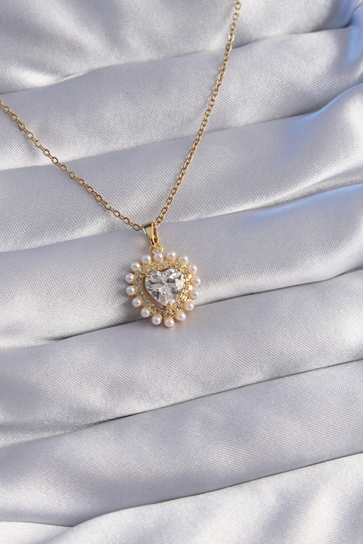 Dodes 316L Çelik Zincir Gold Renk İncili Zirkon Taşlı Kalp Tasarımlı Kolye TG27BKO8762