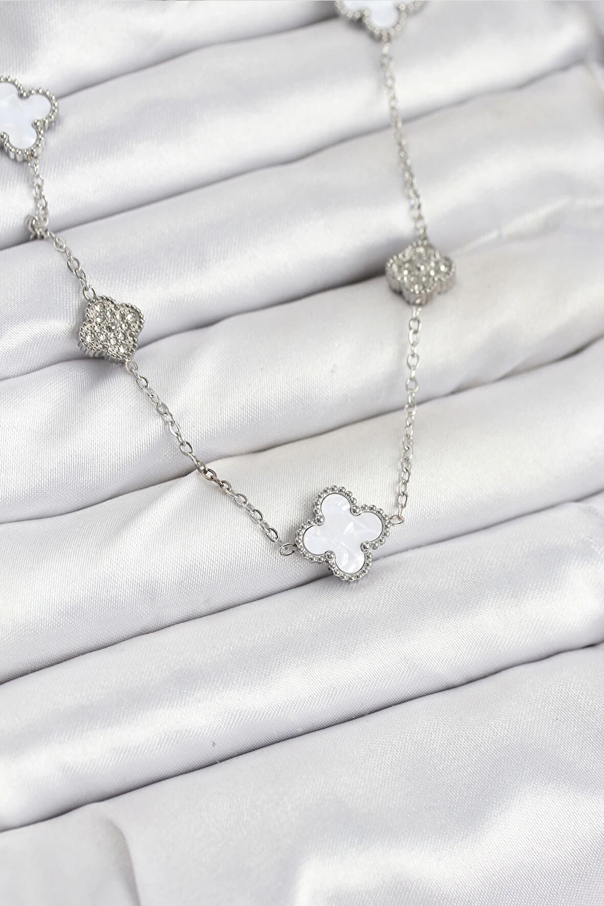 Dodes 316L Çelik Zincir Gümüş Renk Beyaz ve Zirkon Taşlı Yonca Kadın Kolye TG27BKO10588