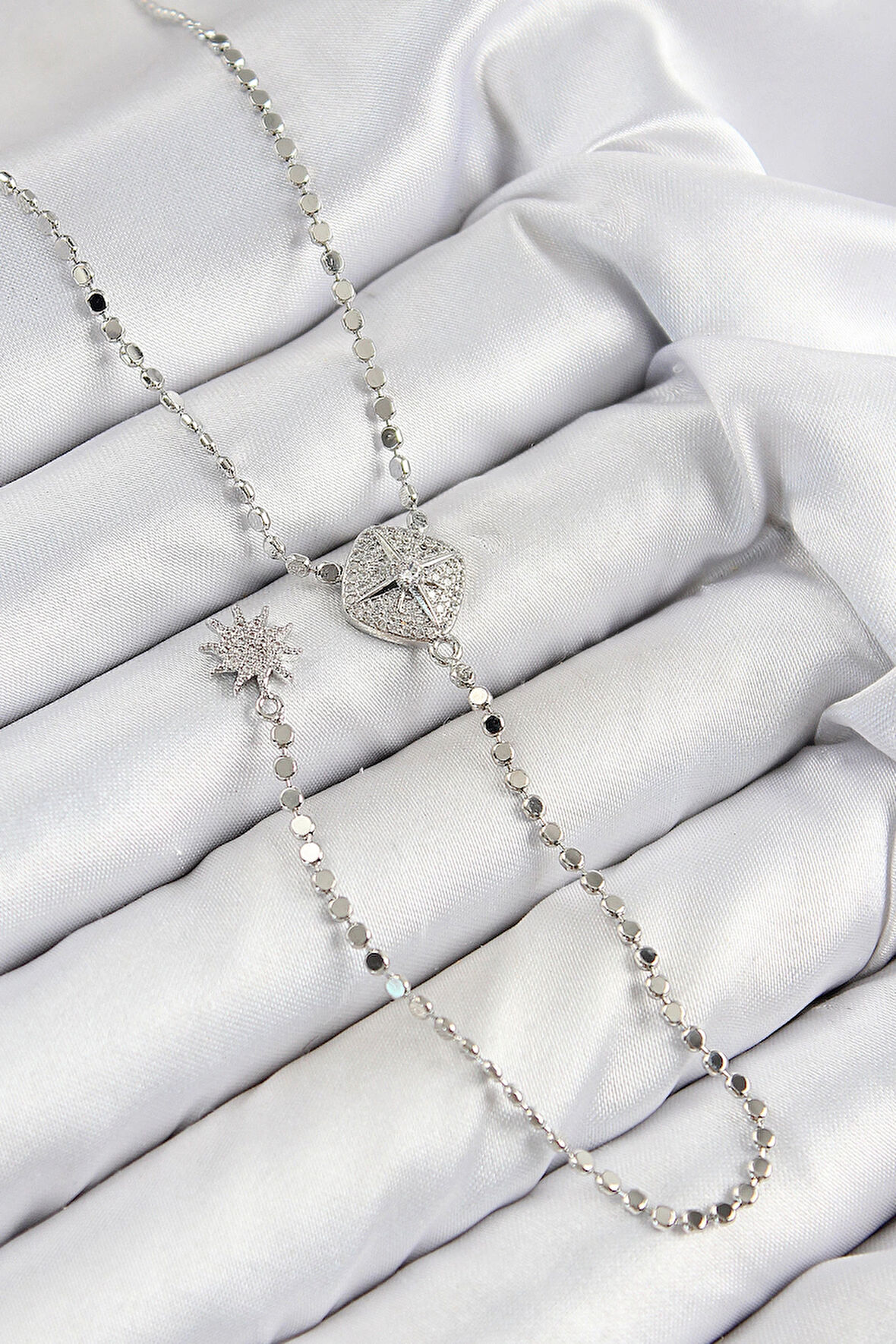 Dodes Pirinç Zirkon Taşlı Ezme Zincirli Madalyon Model Gümüş Renk Y Kolye TG27BKO10470