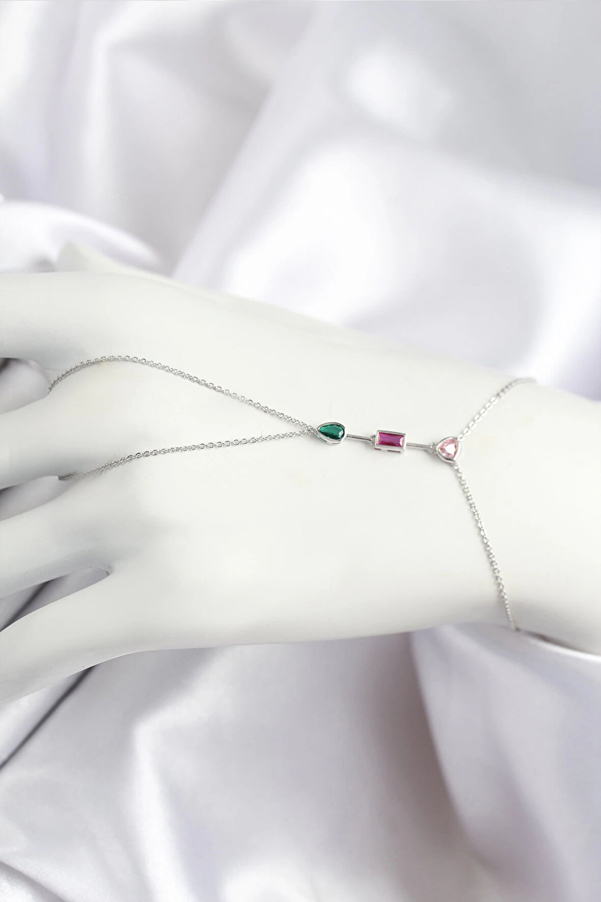 Dodes Pirinç Renkli Zirkon Taşlı Model Gümüş Renk Şahmeran TG27SN724