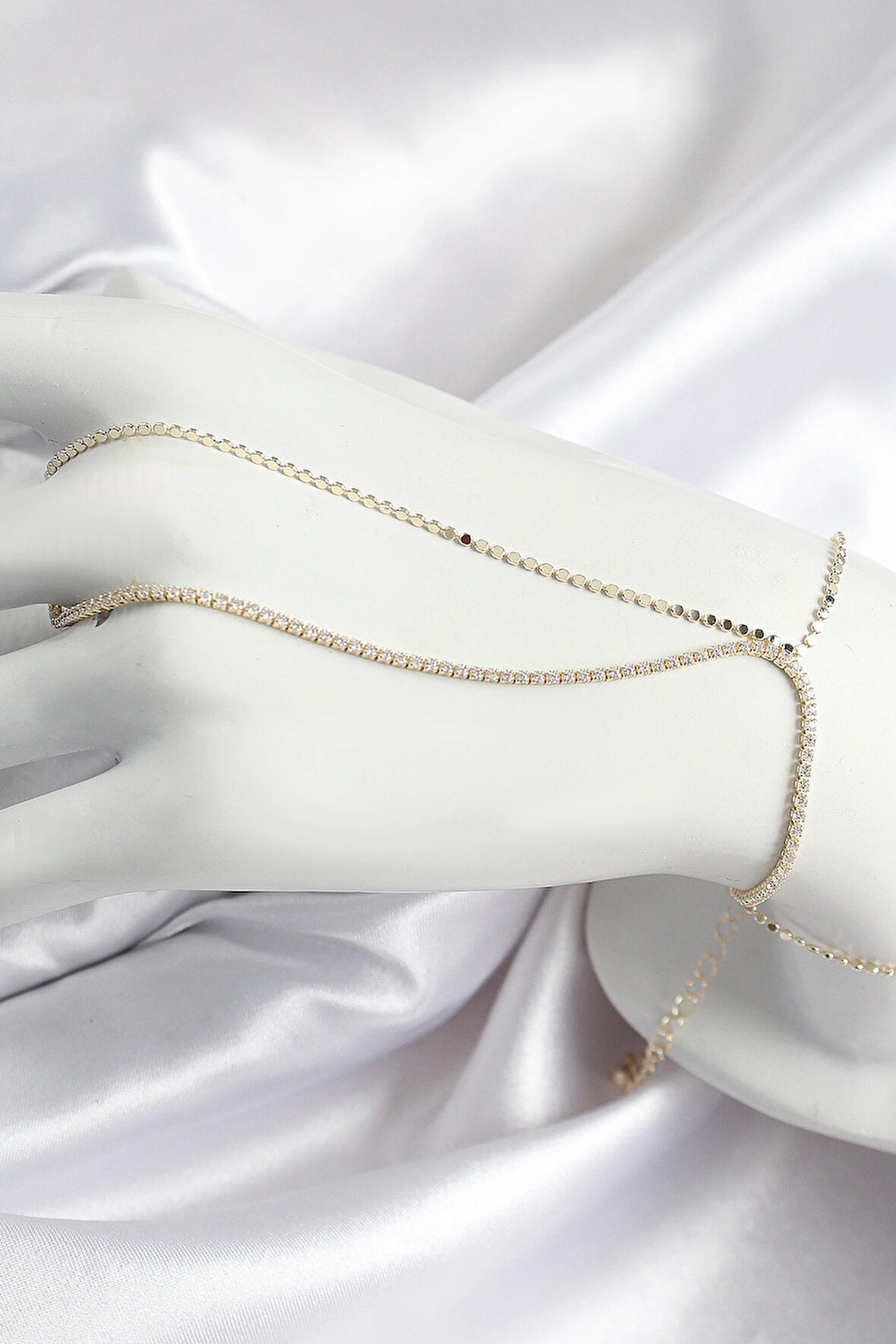 Dodes Pirinç Zirkon Taşlı Ezme Zincir Model Gold Renk Kadın Şahmeran TG27SN689