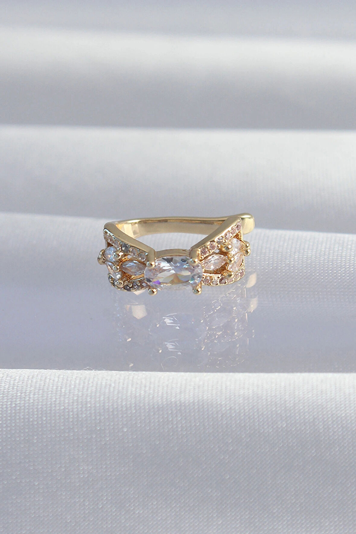 Dodes Dodes Pirinç Gold Renk Zirkon Taş Kaplama Earcuff Küpe TG27BKP9337