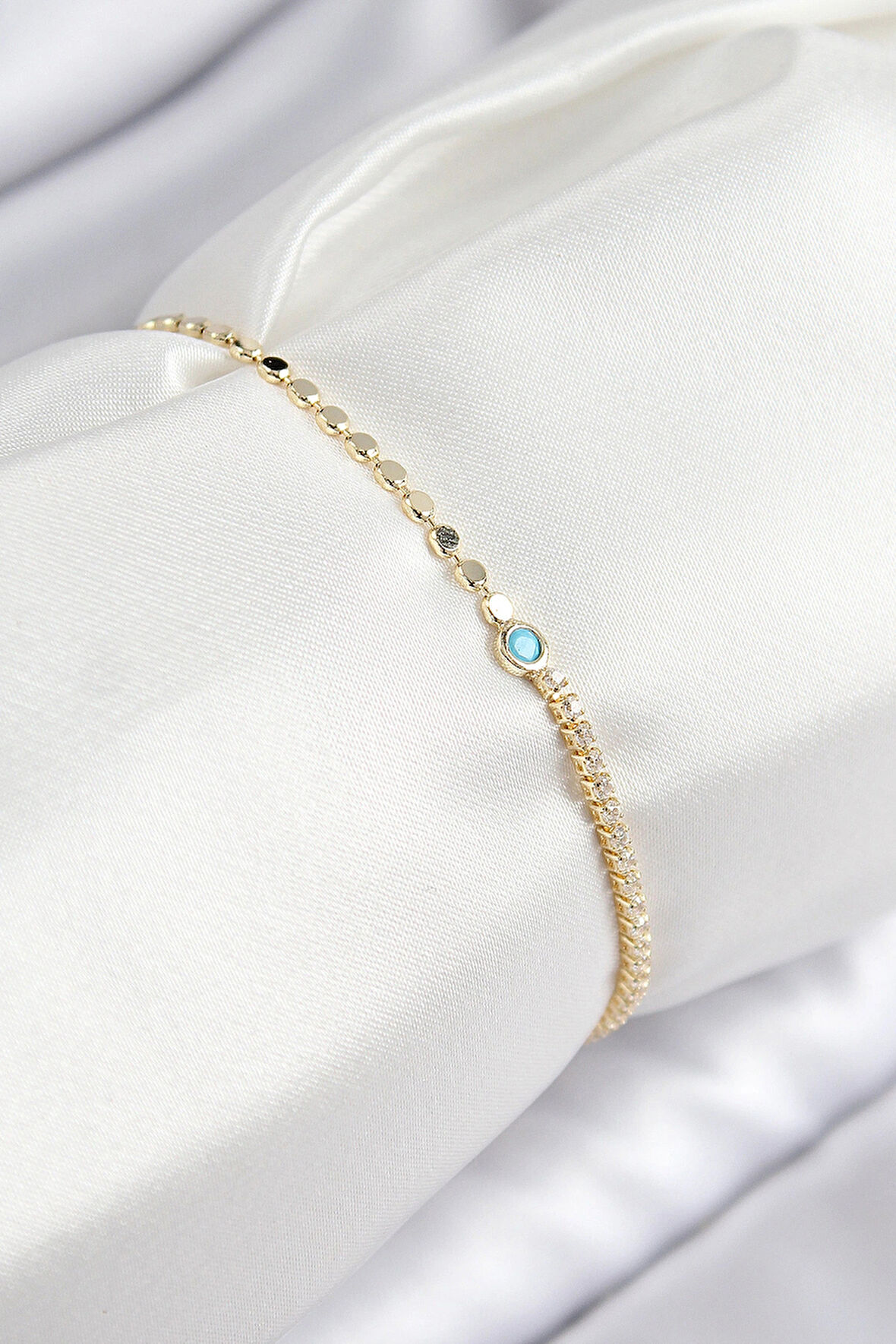 Dodes Dodes Pirinç Zirkon Taşlı Boncuk Model Ezme Zincir Gold Renk Kadın Bileklik TG27BB7597