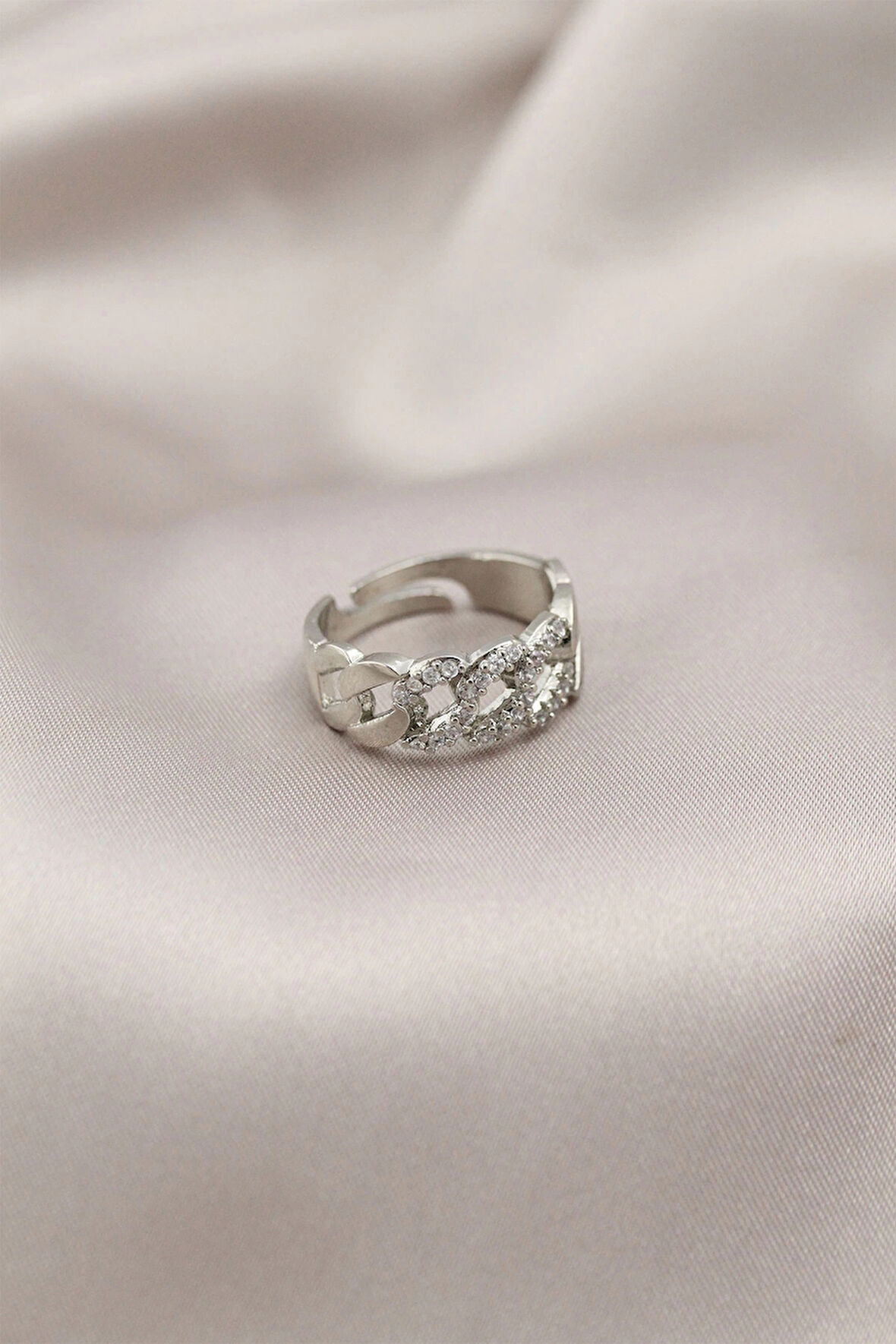 Dodes Gümüş Renk Metal Zincir Model Taşlı Kadın Yüzük TG27BYK2200